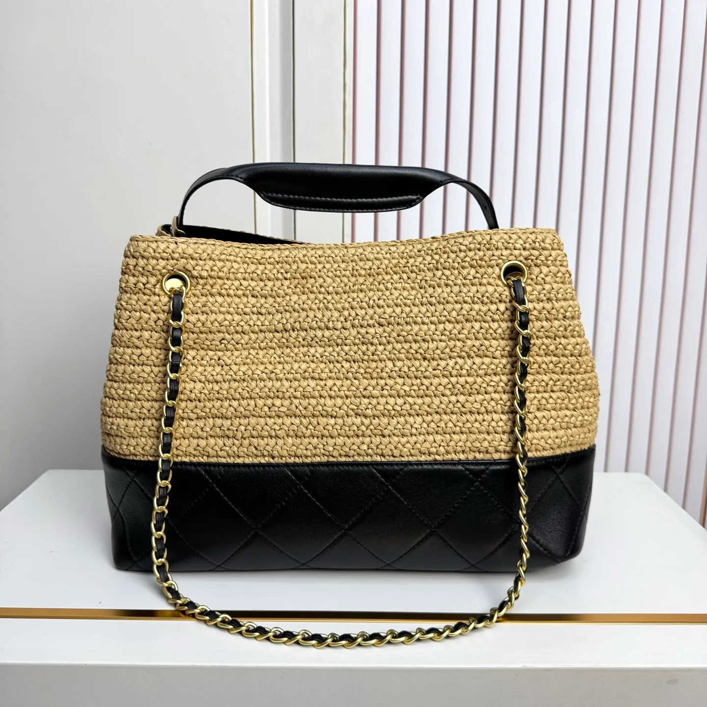 All Categories Official Website "Brand Women's Bags" Women's Bags 💙 Chanel 2026 Chanel Cruise Straw & Lambskin Tote Bag