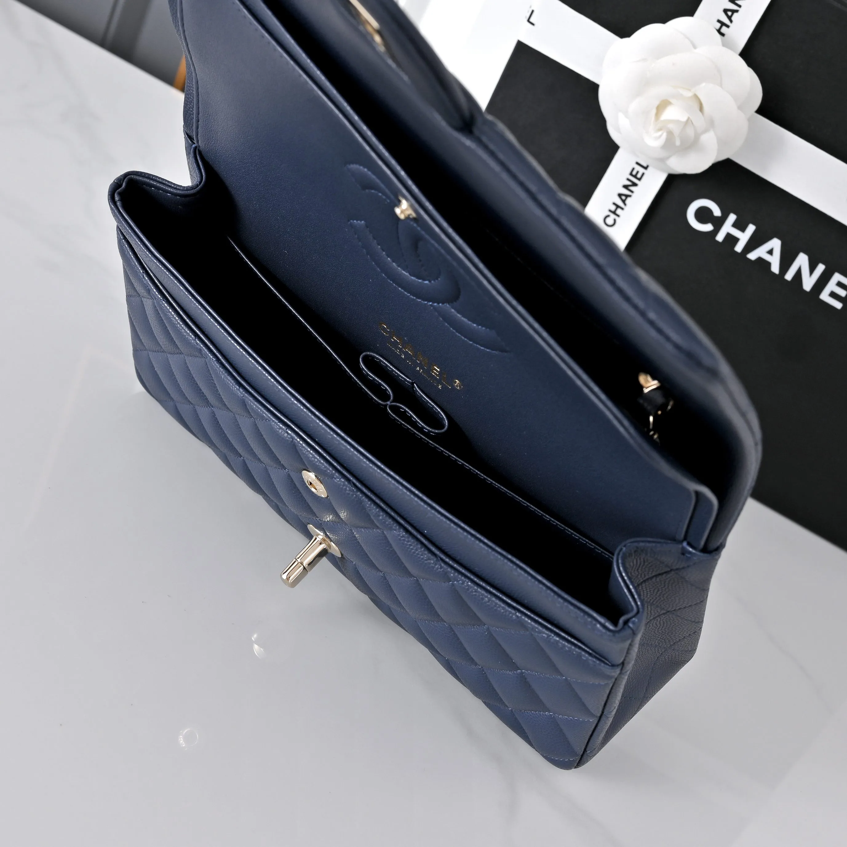 All Categories Chanel Women's Bag 2 (Chanel) Chanel Original Single 1112 Small Ball