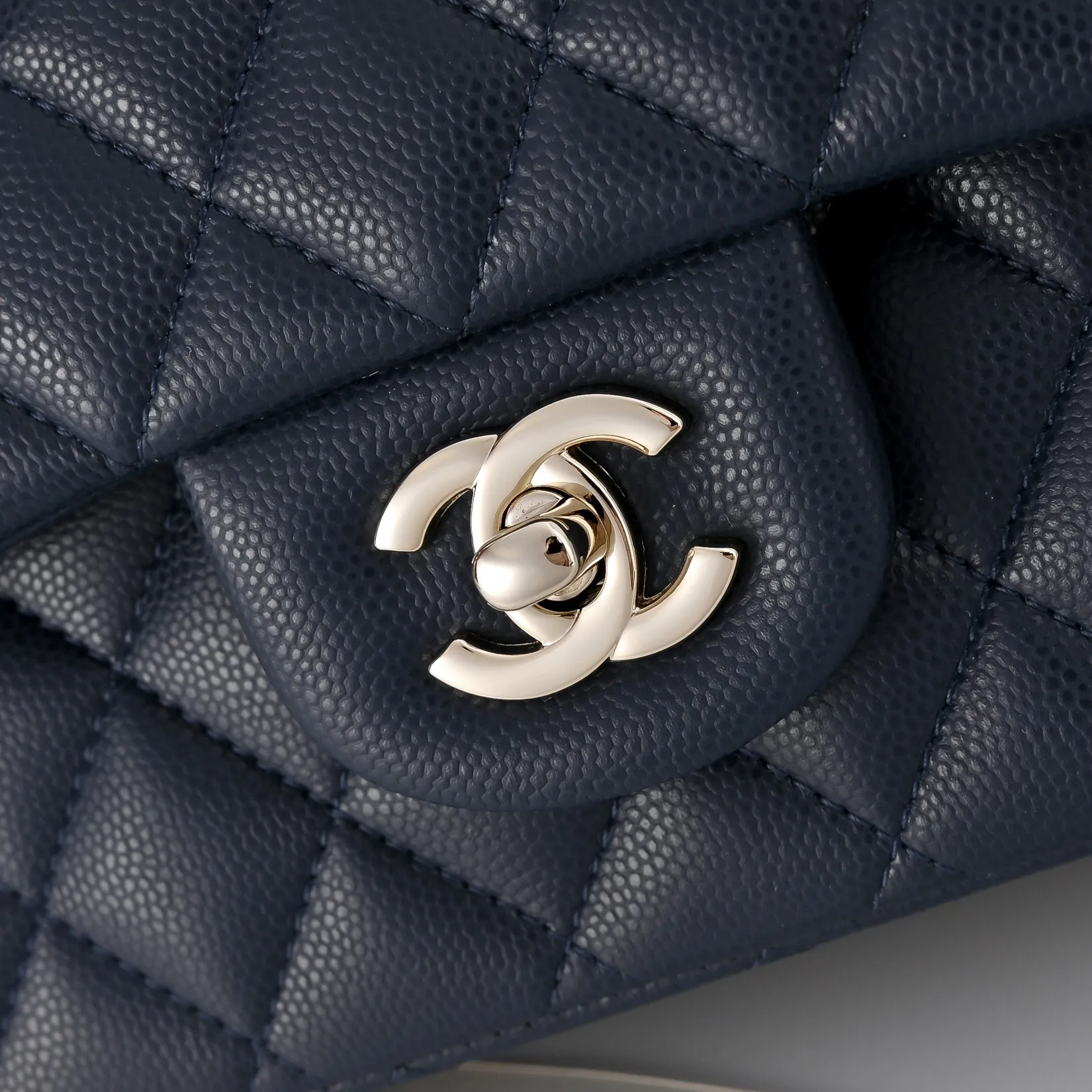 All Categories Chanel Women's Bag 2 (Chanel) Chanel Original Single 1112 Small Ball