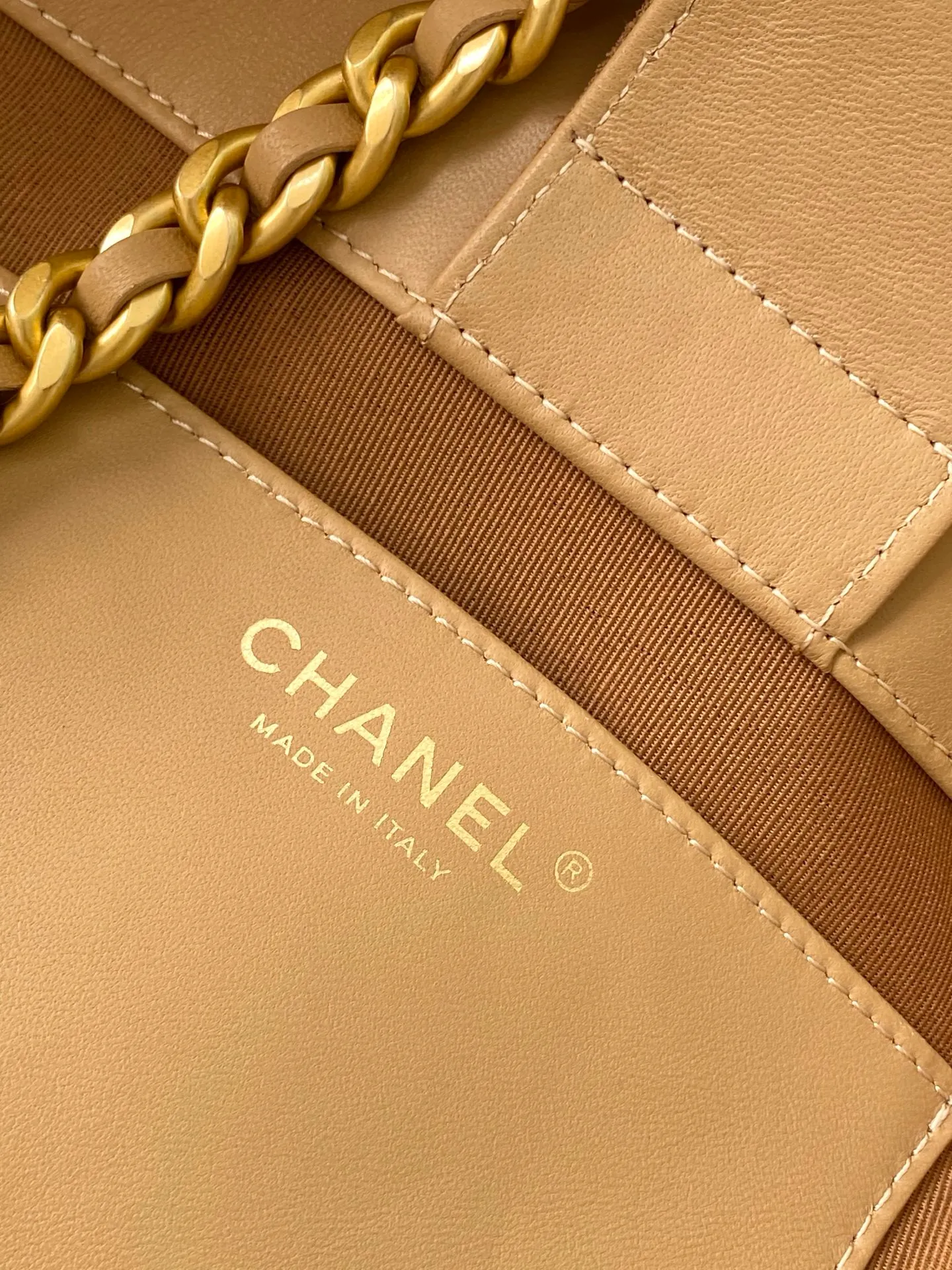 All Categories Chanel Women's Bags 2 (Chanel) Chanel Original AS5303