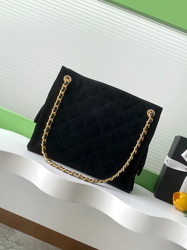All Categories Chanel Women's Bags 2 (Chanel) Chanel Original AS5303