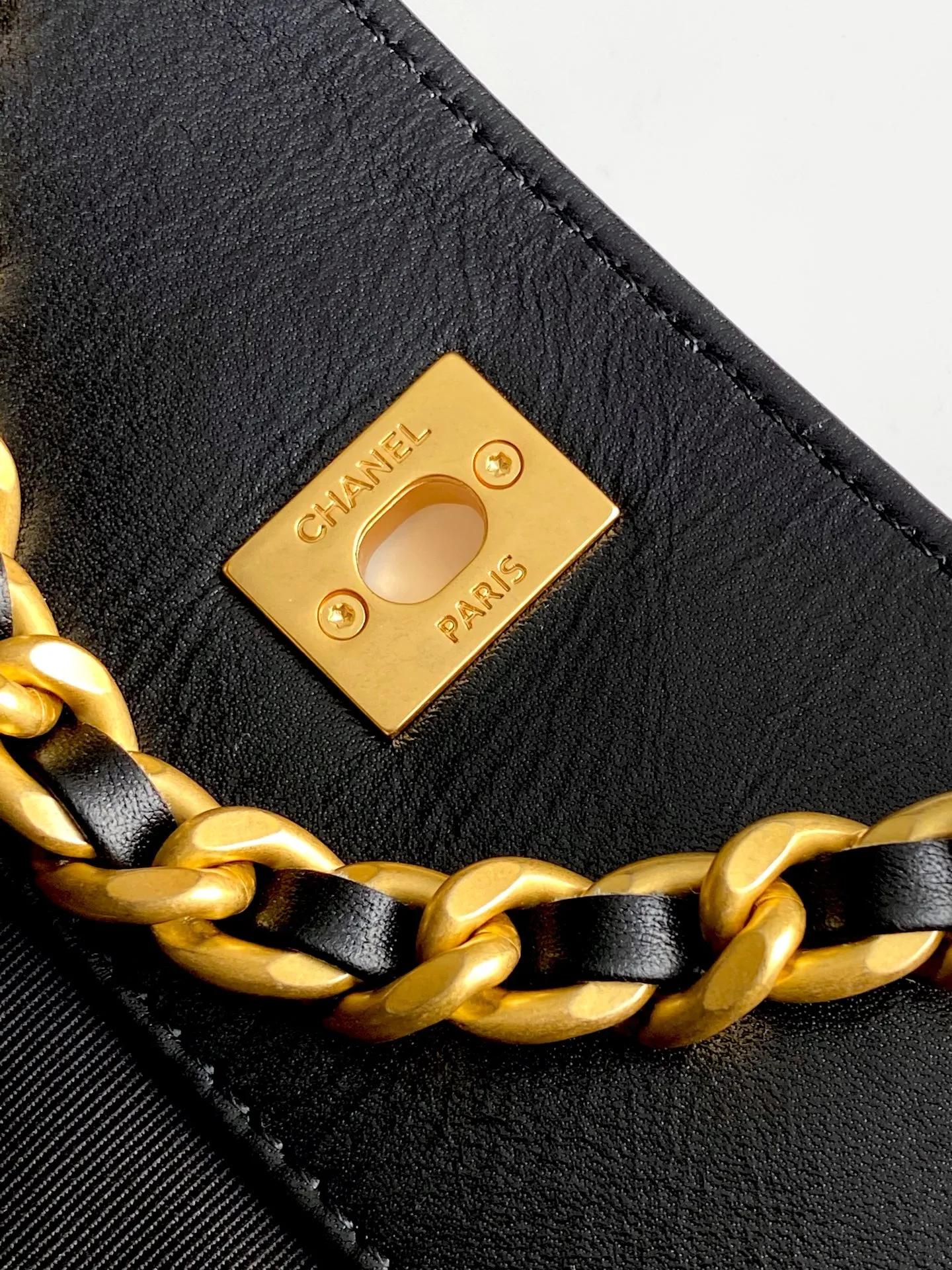 All Categories Chanel Women's Bags 2 (Chanel) Chanel Original AS5303