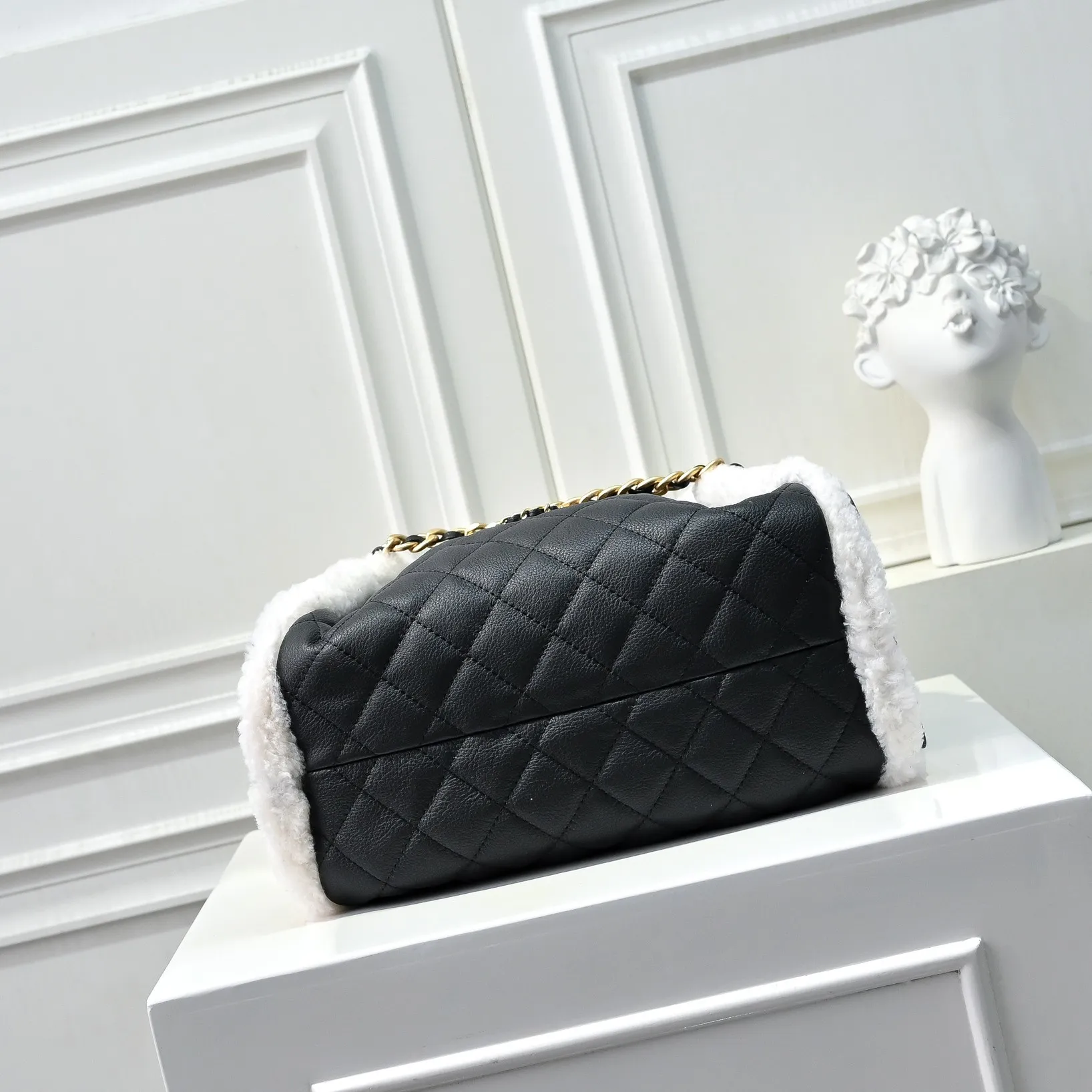 All Categories Official Website "Brand Women's Bags" Women's Bags 💙 Chanel 2025 New CHANEL Crossbody Bag
