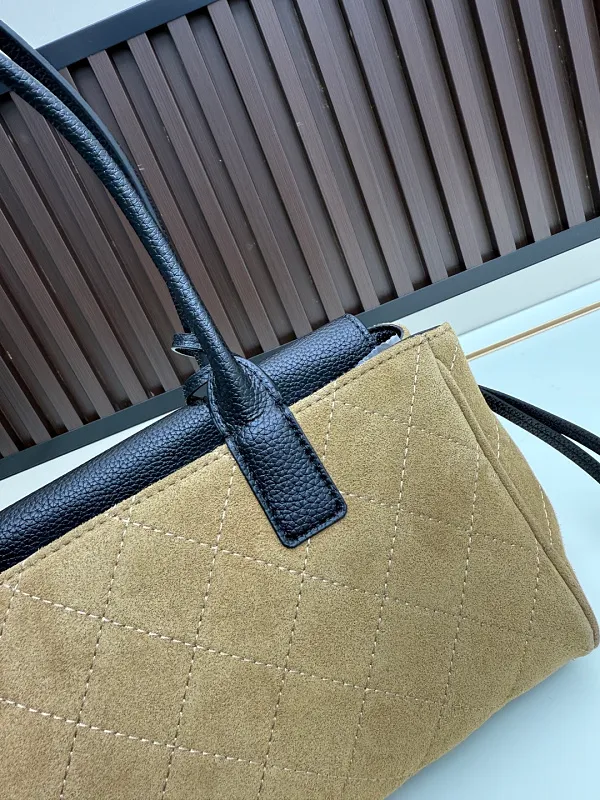 All Categories Chanel Women's Bags (Chanel) Chanel 022