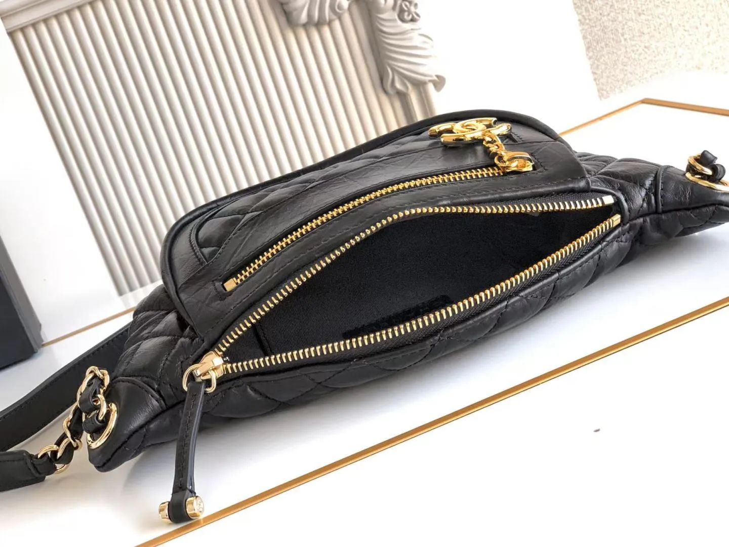 All Categories Chanel Women's Bags 2 (Chanel) Chanel Original AS1077