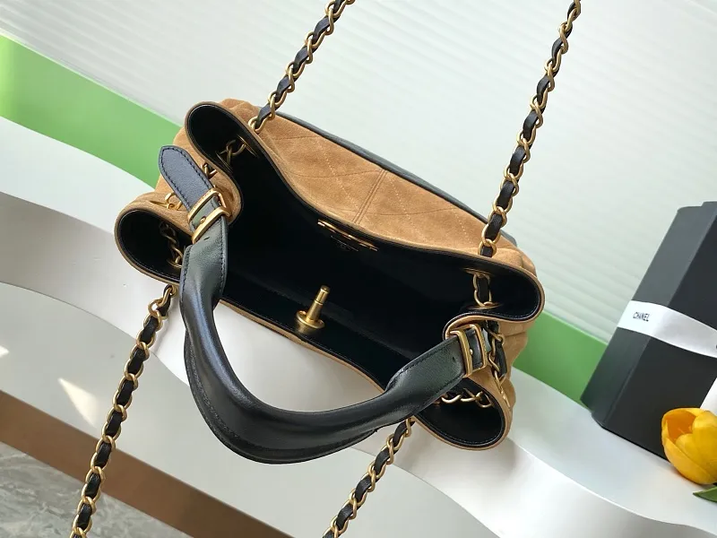 All Categories Chanel Women's Bags 2 (Chanel) Chanel AS5636
