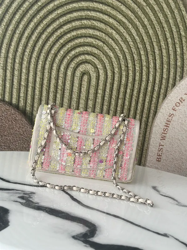 All Categories Chanel Women's Bag 2 (Chanel) Chanel 25c