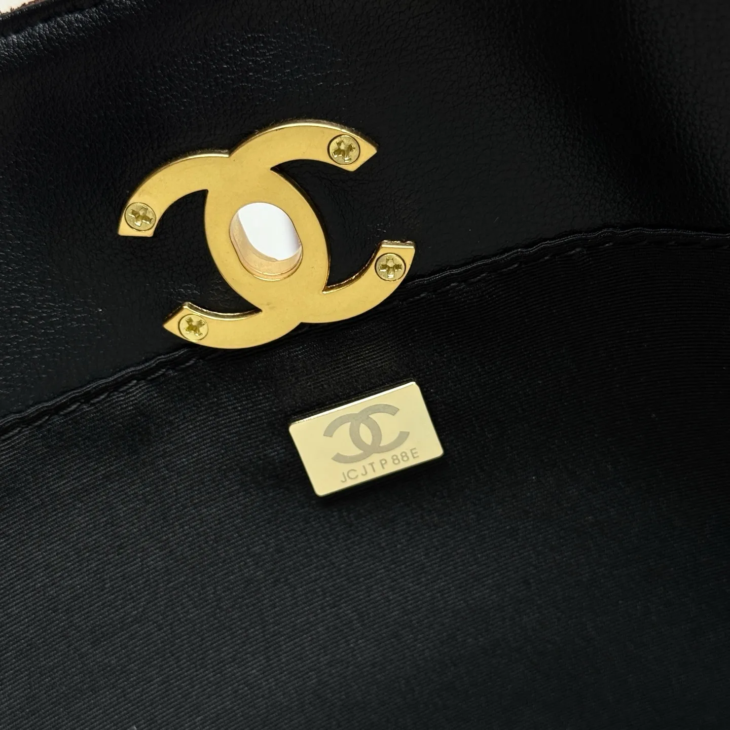 All Categories Official Website "Brand Women's Bags" Women's Bags 💙 Chanel 2026 Official Website CHANEL Crossbody Bag