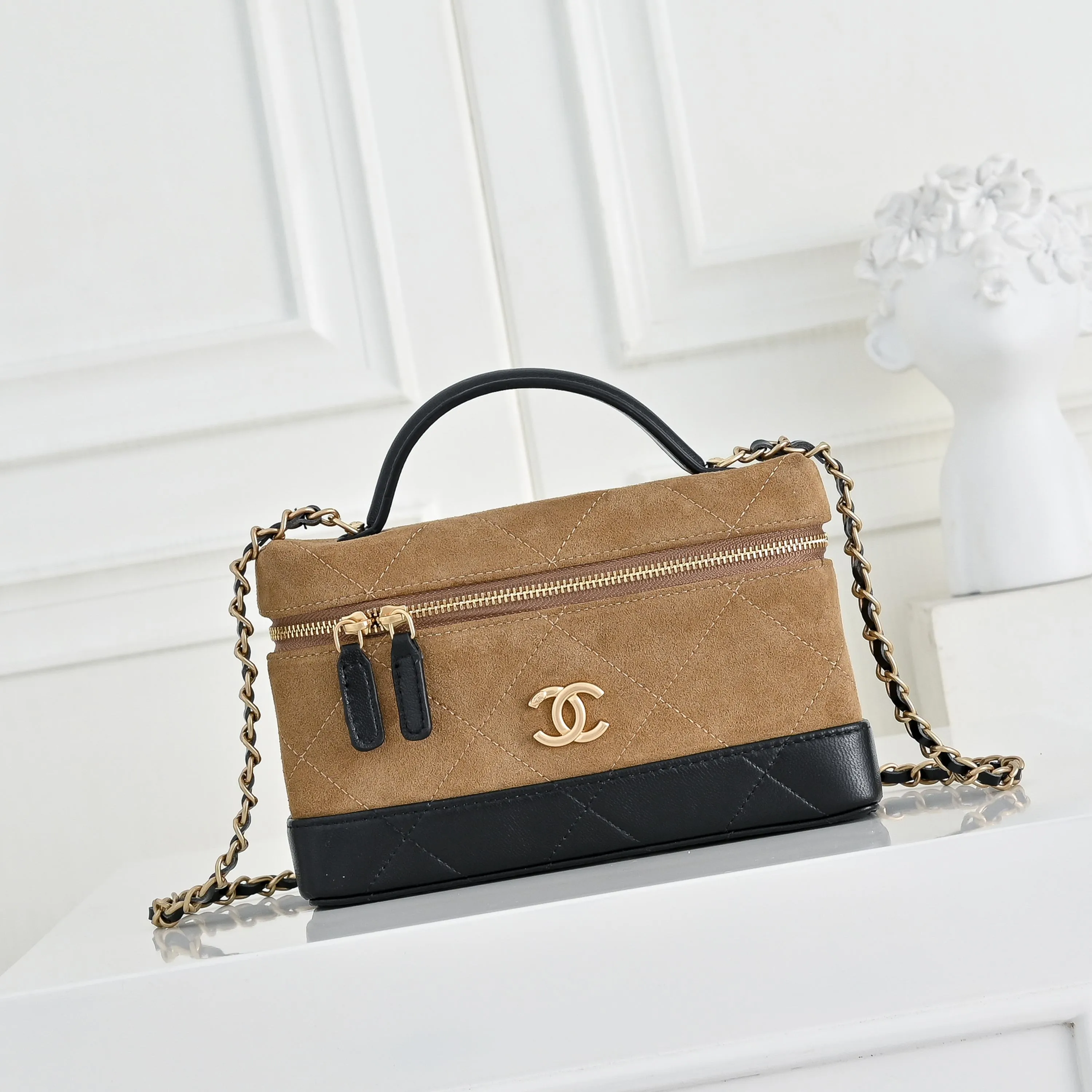 All Categories Official Website "Brand Women's Bags" Women's Bags 💙 Chanel 2026 Official Website CHANEL Crossbody Bag