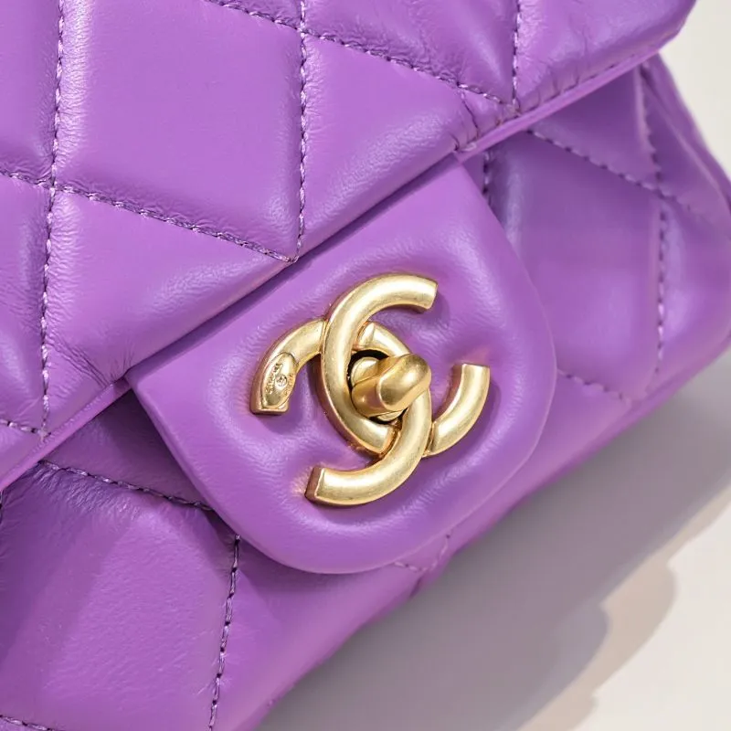 All Categories Official Website "Brand Women's Bags" Women's Bags 💙 Chanel �C𝗵𝗮𝗻𝗲𝟭 𝟮𝟮𝘀 Large Gold Chain Armpit Bag Small Size Jimei, have you got it yet? This bag is easy to wear with hot girls, and the capacity is good. The thick chain is the finishing touch of this bag. It is younger and more fashionable than Cf. 𝐒𝐢𝐳𝐞𝟏𝟑-𝟏𝟕