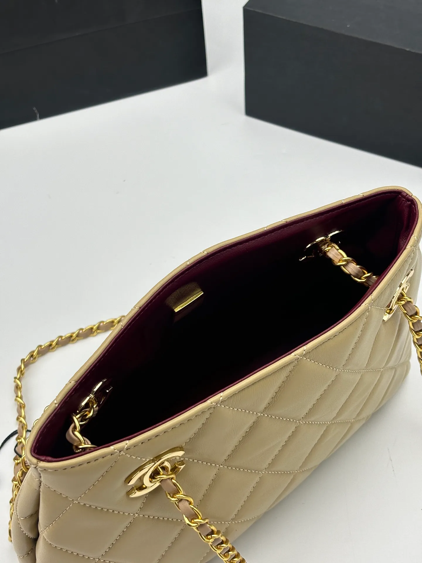 All Categories Official Website "Brand Women's Bags" Women's Bags 💙 Chanel 2026 Official Website CHANEL Crossbody Bag