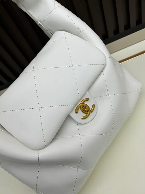 All Categories Chanel Women's Bags 2 (Chanel) Chanel 2570