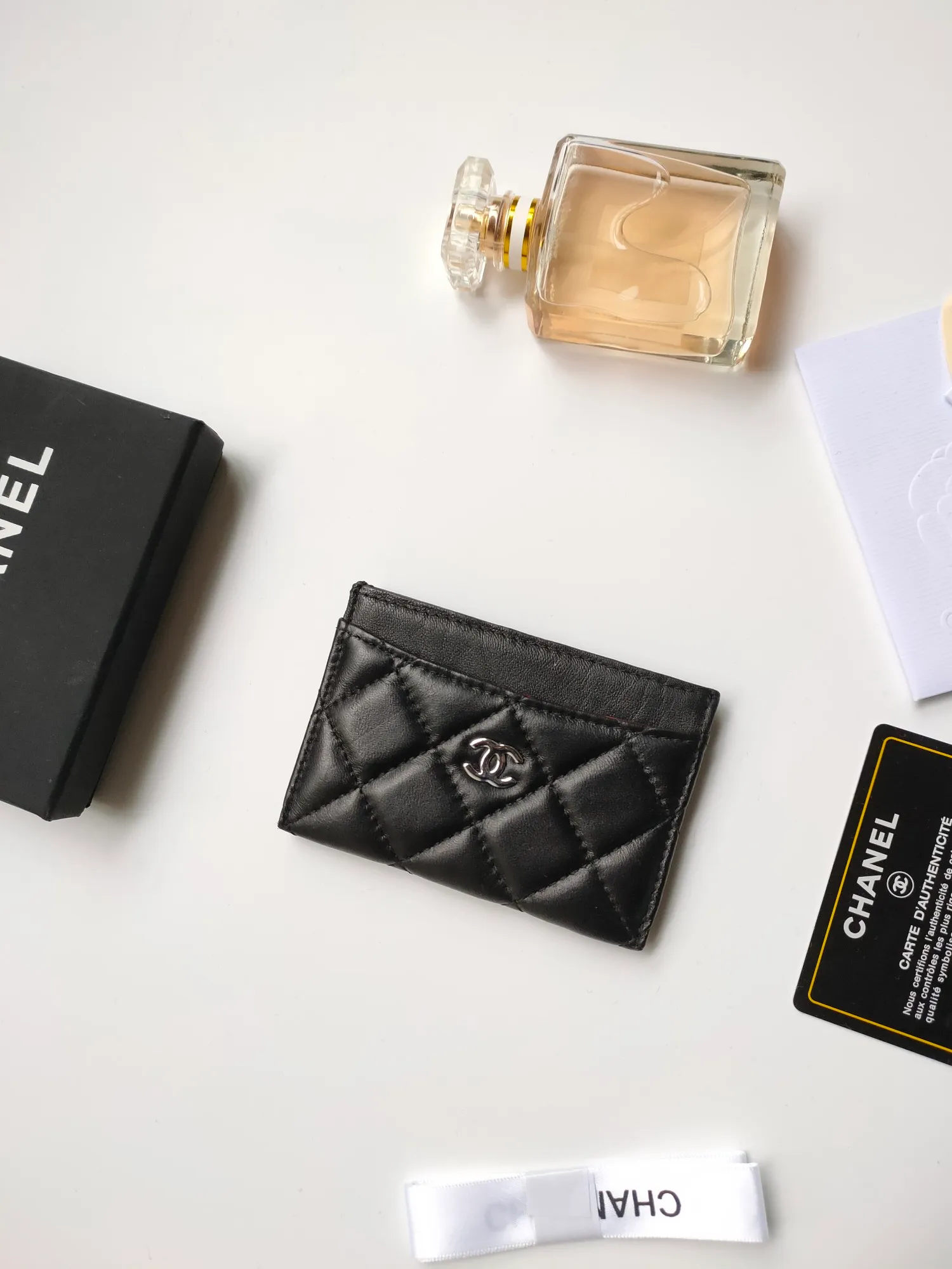 💰90 CHANEL Chanel counter card holder👍Model number: AP446 Size: 7.5×11.2×0.5cm Sheepskin inside and outside😍😍Fine workmanship High-end quality [Rose] Complete accessories