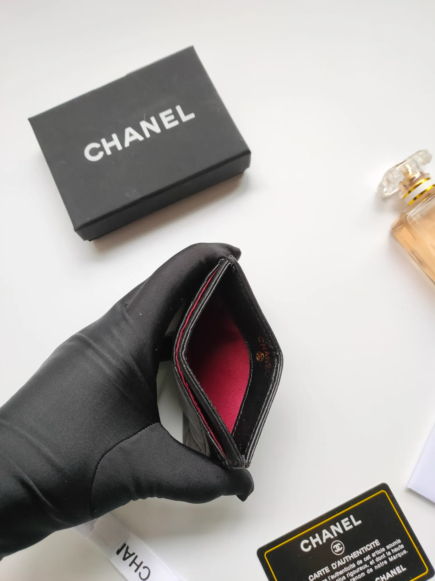 💰90 CHANEL Chanel counter card holder👍Model number: AP446 Size: 7.5×11.2×0.5cm Sheepskin inside and outside😍😍Fine workmanship High-end quality [Rose] Complete accessories