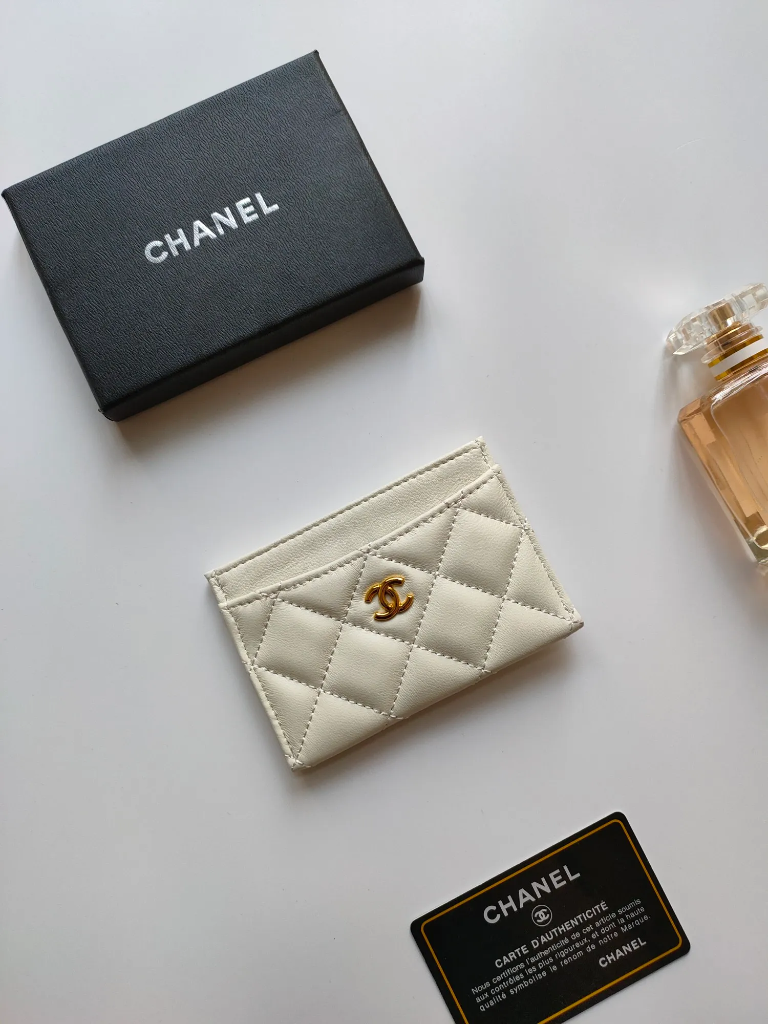 💰90 CHANEL Chanel counter style classic card holder👍Model number: AP446 Size: 7.5×11.2×0.5cm Sheepskin inside and outside😍😍Fine workmanship and high-end quality
