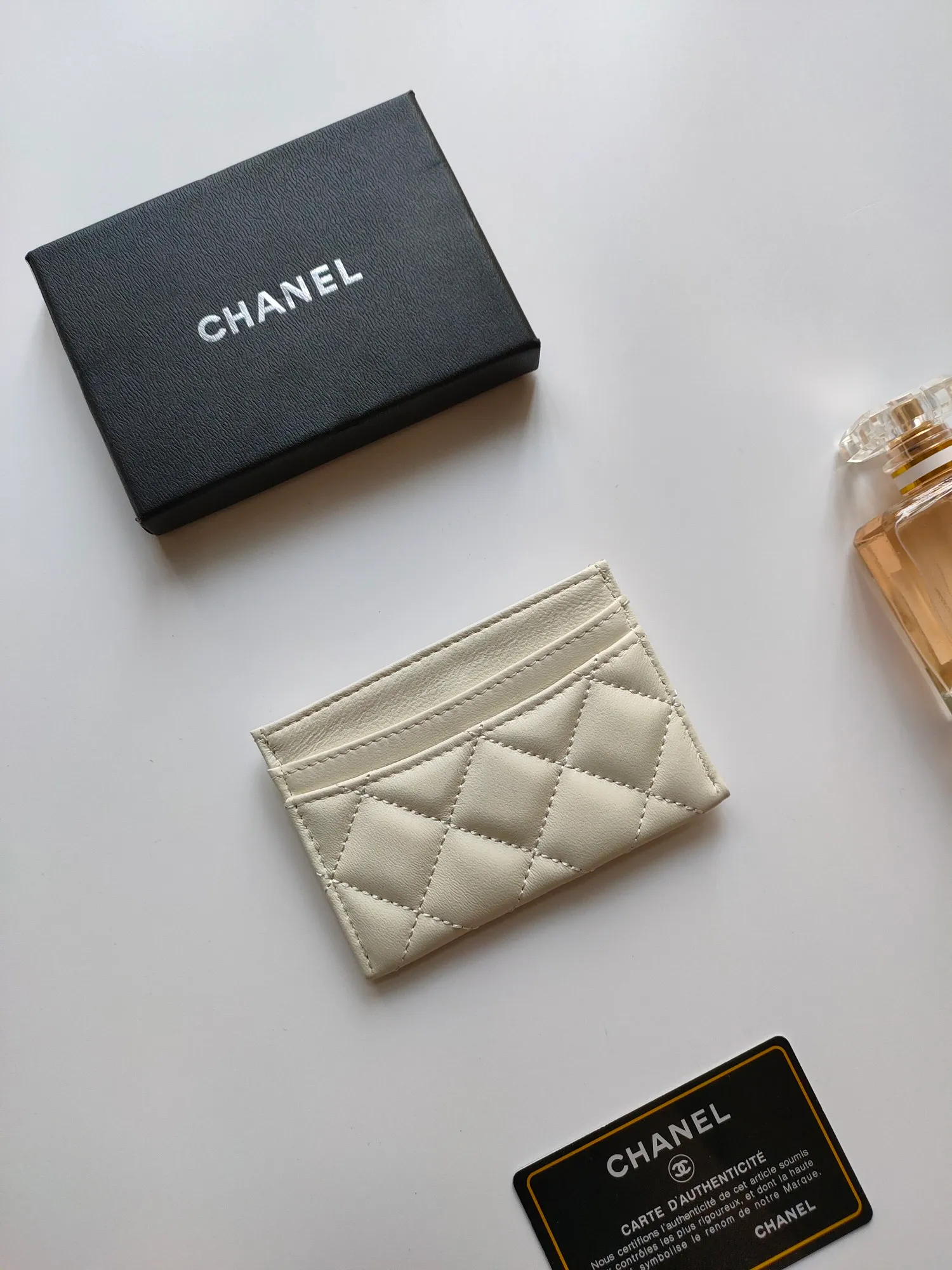 💰90 CHANEL Chanel counter style classic card holder👍Model number: AP446 Size: 7.5×11.2×0.5cm Sheepskin inside and outside😍😍Fine workmanship and high-end quality