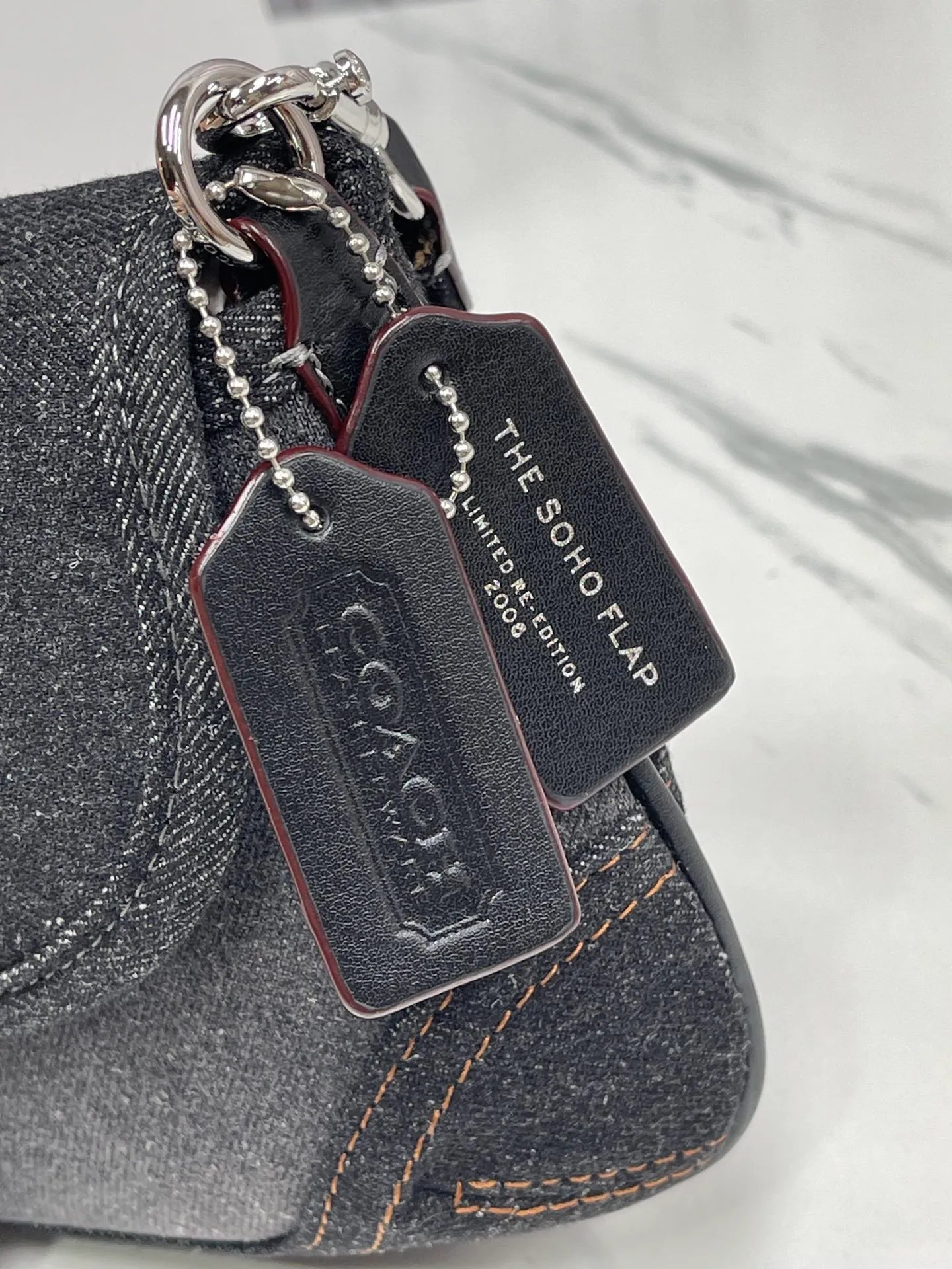 Top original order p480💰Coach/Coach’s new Soho model CR737 armpit bag. This pea bag looks so good. It’s American retro. You can’t miss the must-have second-hand bag style for hot girls. 26×18,