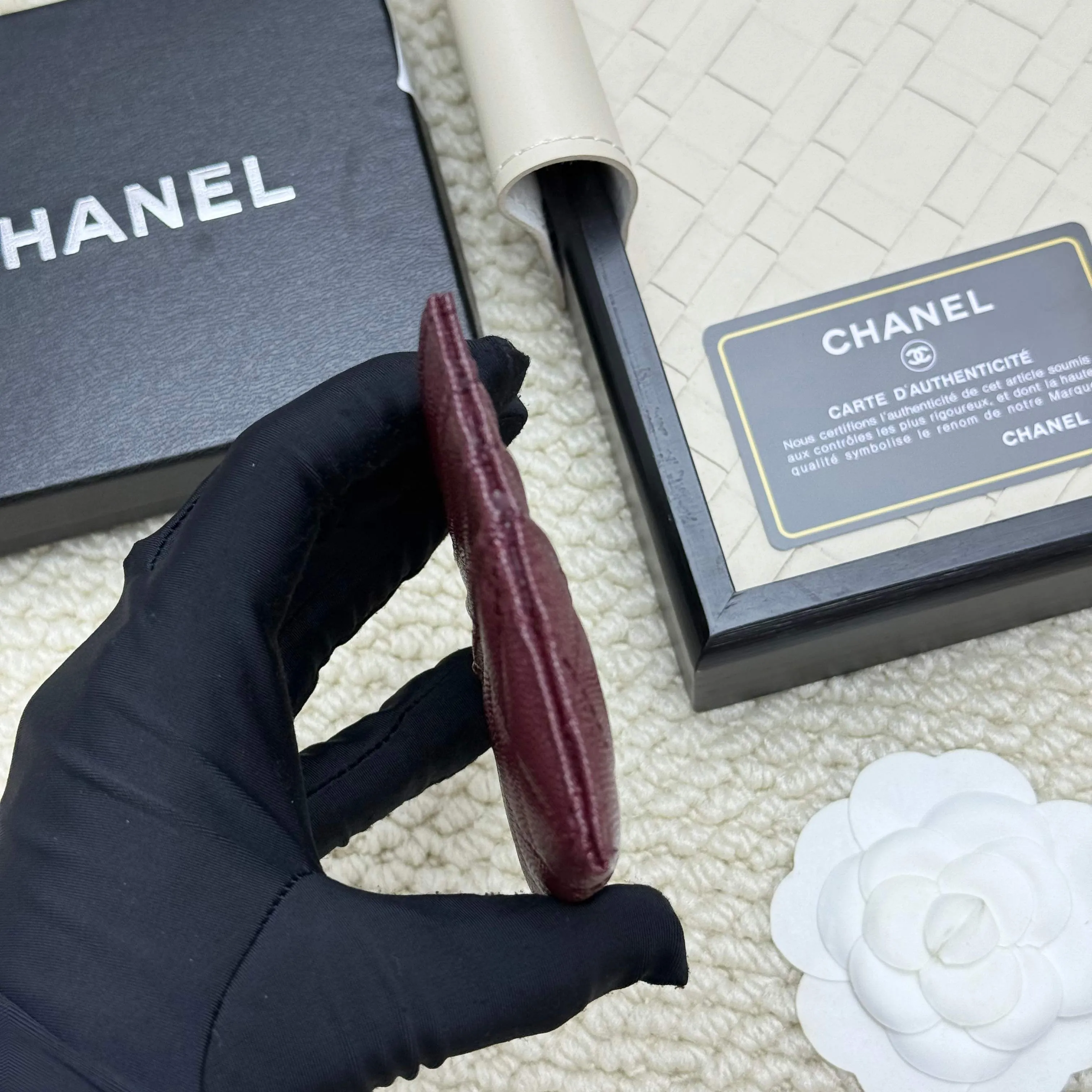 💰110 chanel 2025 new product card holder lambskin, seven card slots, can hold change, imported Italian lambskin + hardware logo, so beautiful, love it. The color is as shown in the picture, easy and fast storage, mini card holder No.: 4472 Size: w11×h10cm