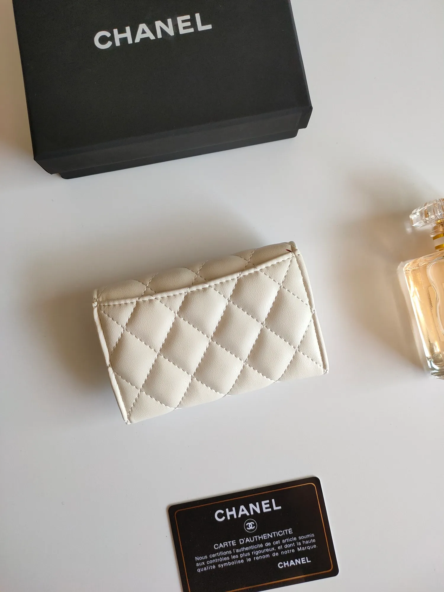 ￥130CHANEL Chanel classic flap card holder. Imported sheepskin and caviar cowhide, card holder and coin purse integrated, with slip pocket on the back, model number: AP448, size: 7.5 × 11.3 × 2.1 cm