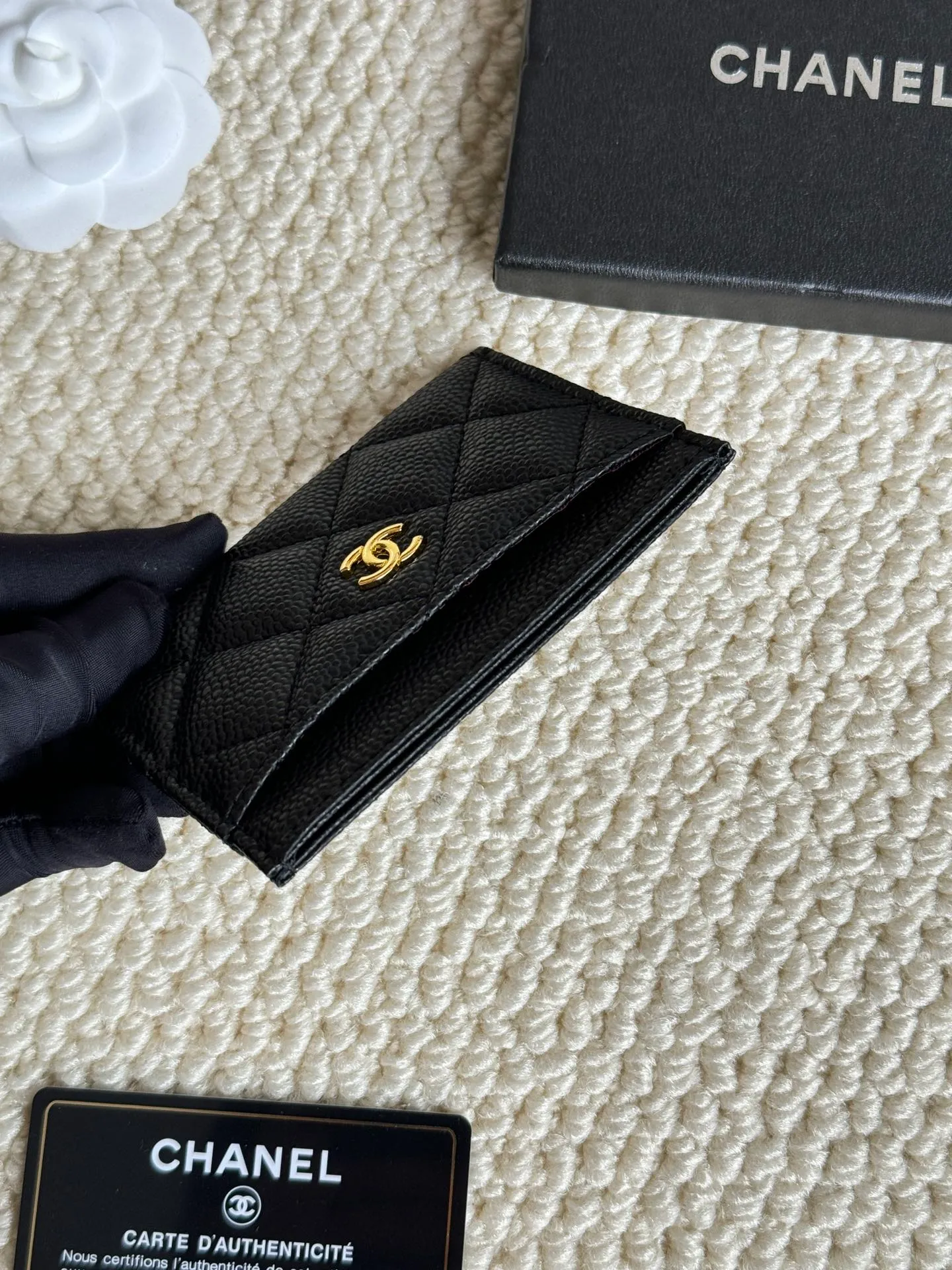 💰100Chanel Chanel counter classic card holder Model number: AP456 Made of cowhide caviar, a classic and timeless mini card holder. Super cute😍 Size: 7.5×11.2×0.5cm Fine workmanship and high-end quality