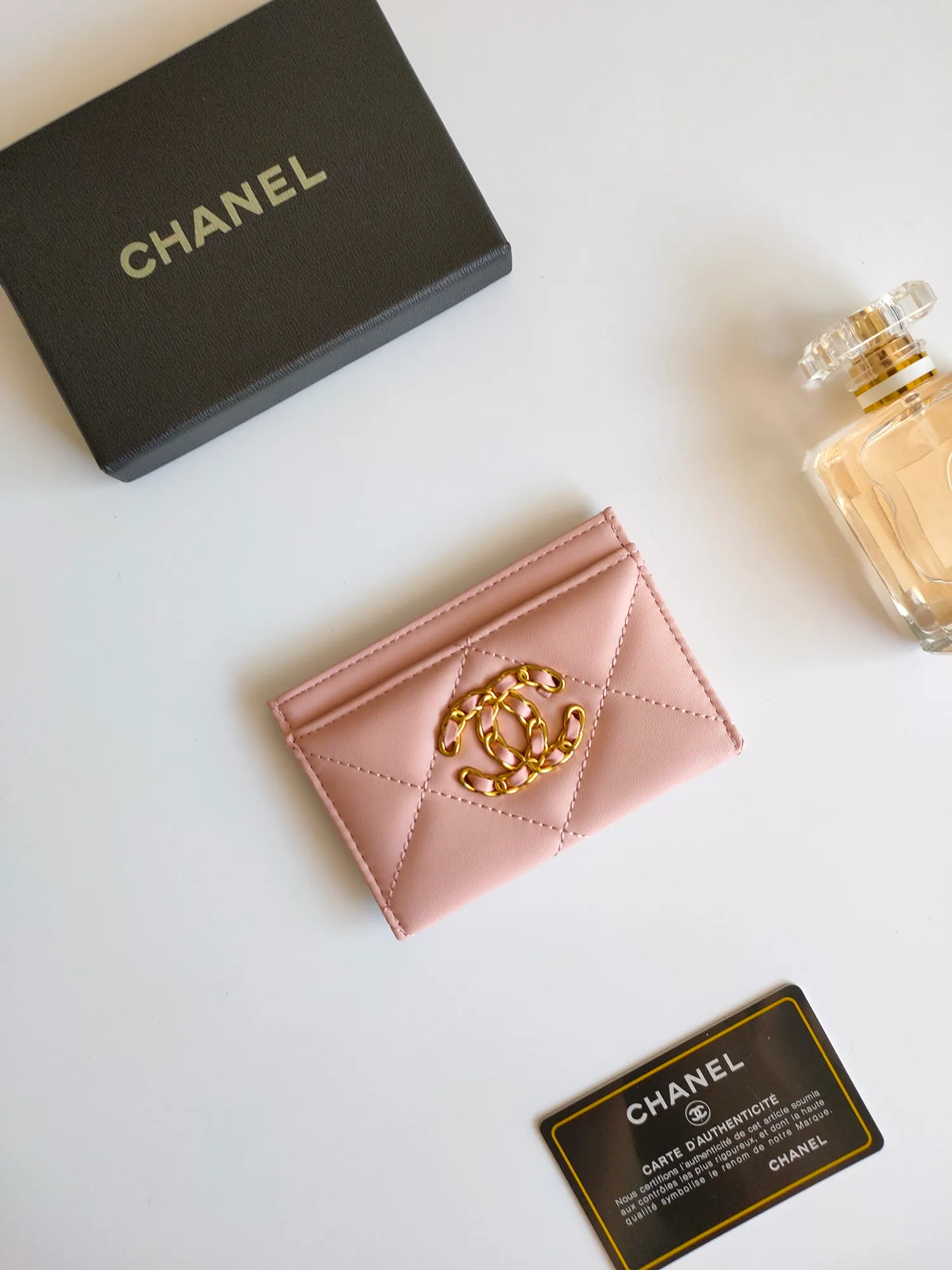 💰90 CHANEL Chanel counter new card holder👍Model number: AP2354 Size: 7.5 × 11.2 × 0.5 cm 😍😍Fine workmanship and high-end quality