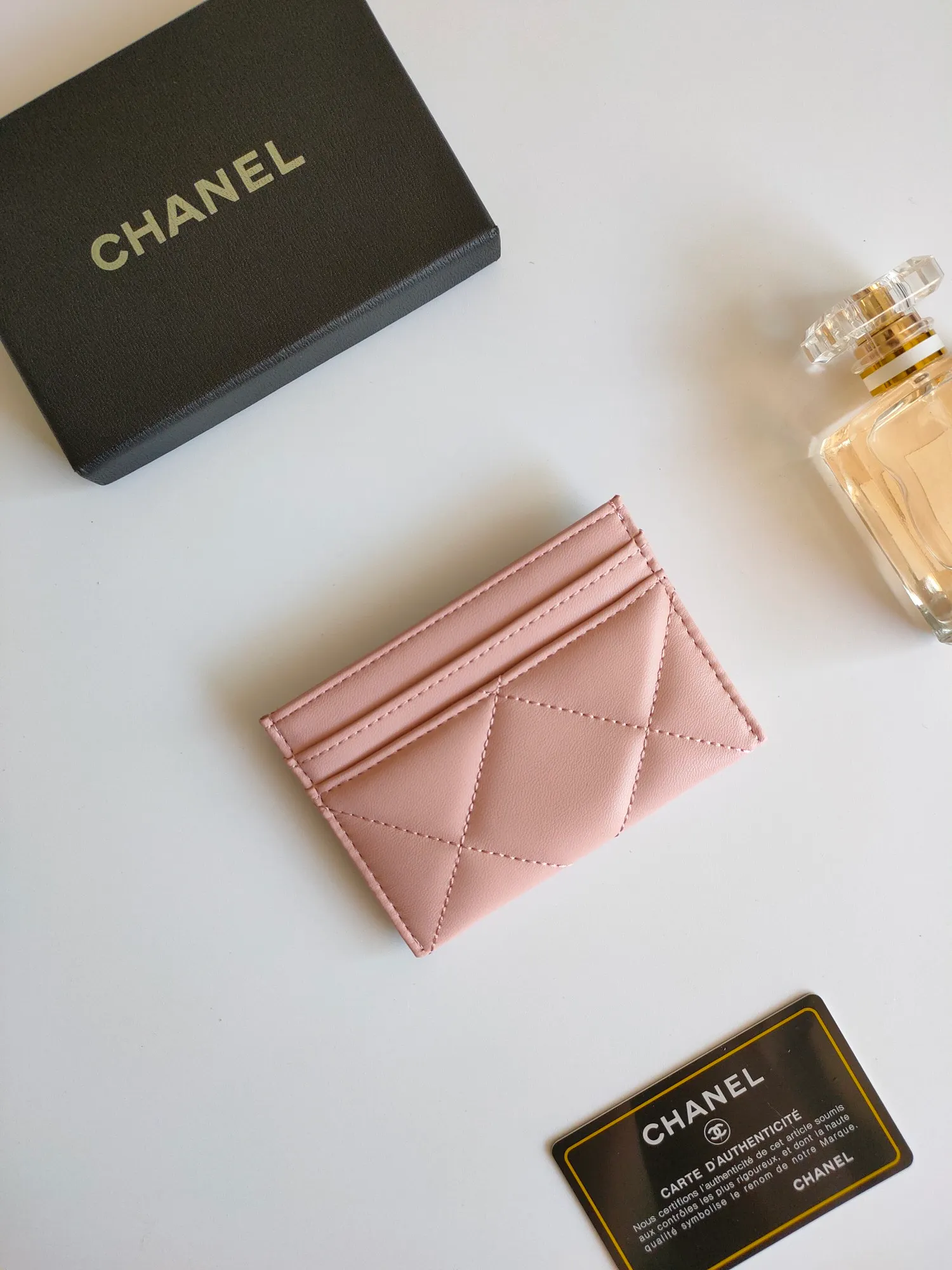 💰90 CHANEL Chanel counter new card holder👍Model number: AP2354 Size: 7.5 × 11.2 × 0.5 cm 😍😍Fine workmanship and high-end quality