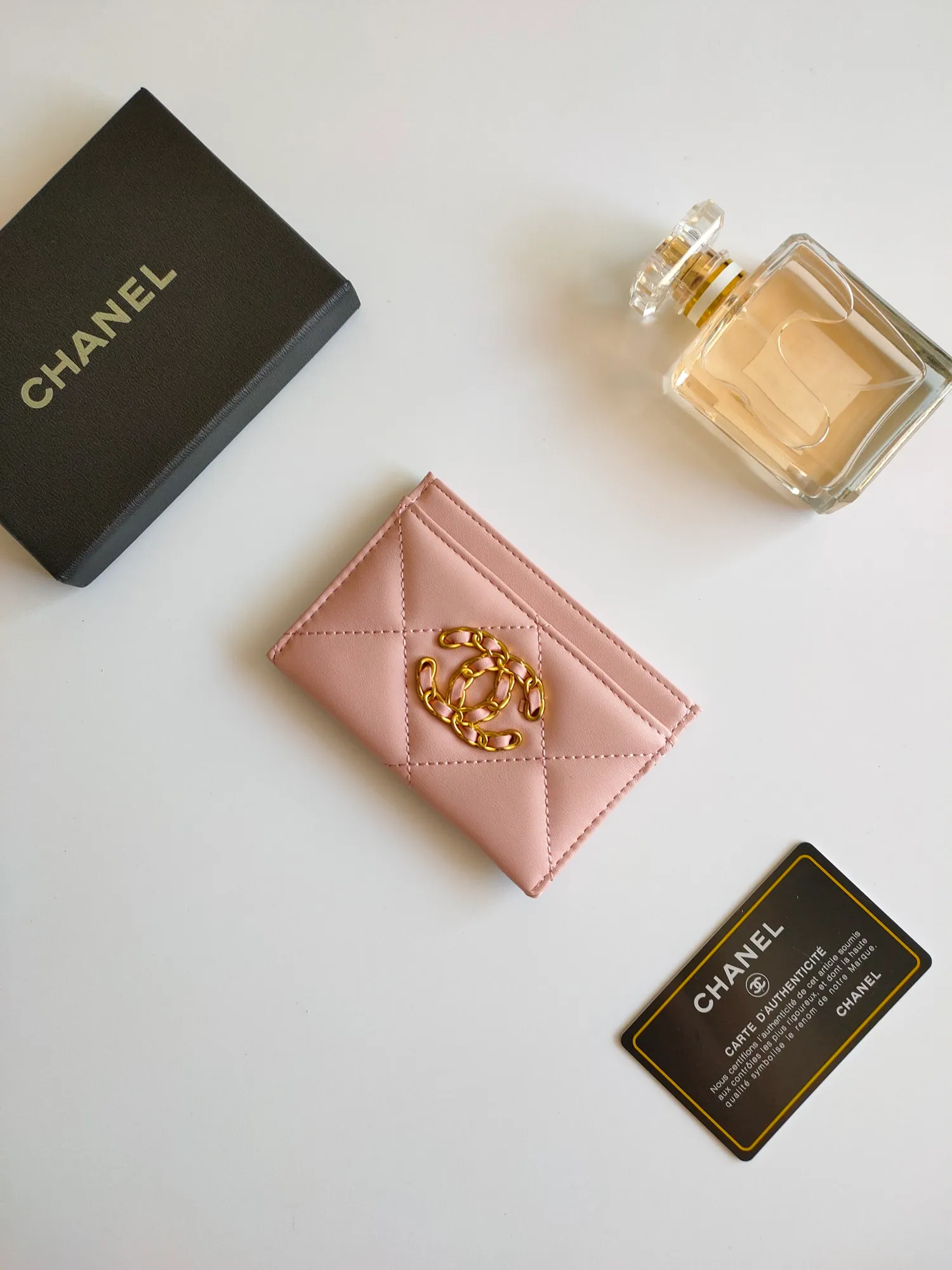 💰90 CHANEL Chanel counter new card holder👍Model number: AP2354 Size: 7.5 × 11.2 × 0.5 cm 😍😍Fine workmanship and high-end quality