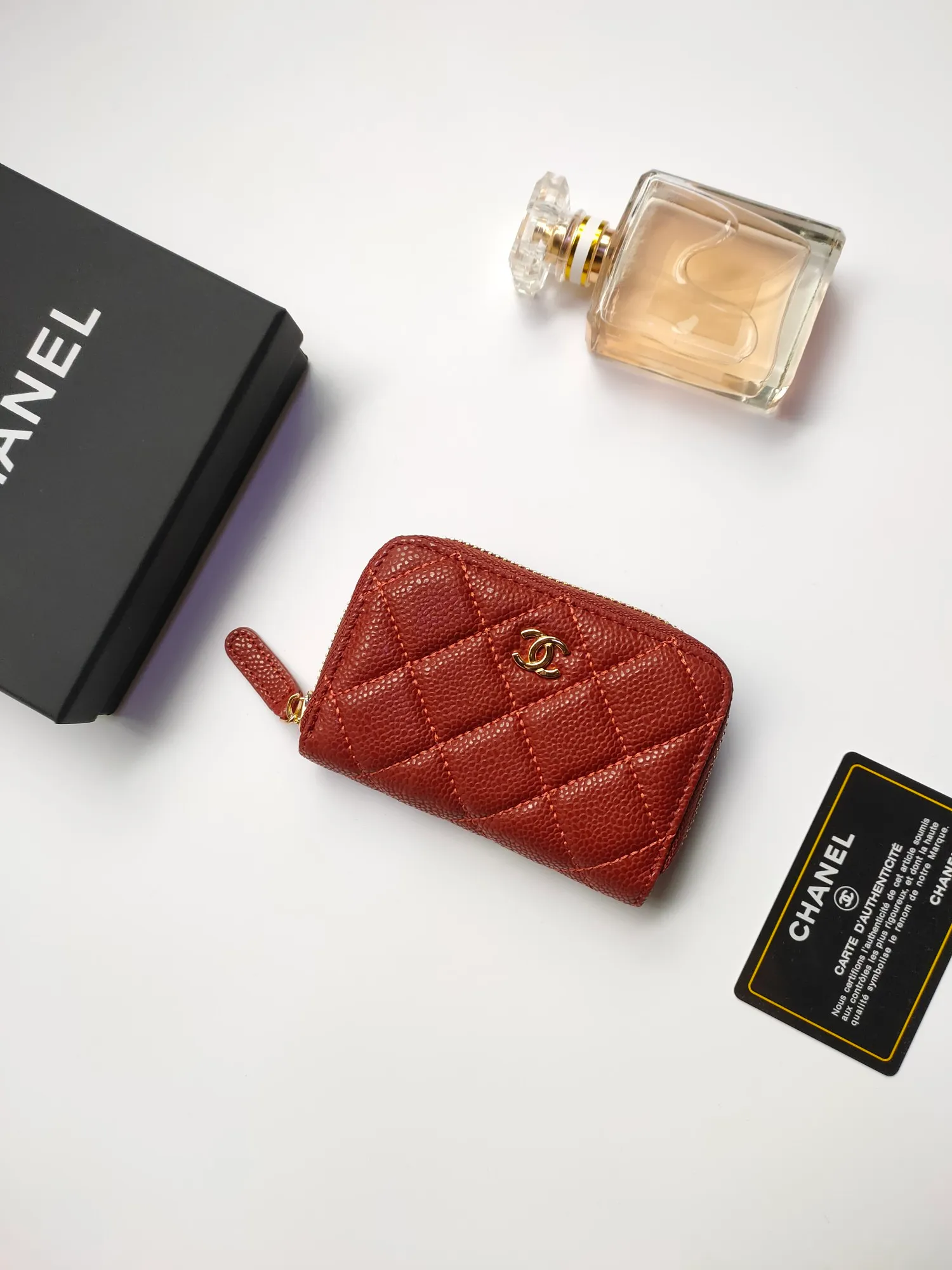 ￥110 Chanel card holder❤Coin purse️❤️Full leather inside and outside. Counter style. Impeccable workmanship details. Adhere to high quality. Style number: AP452 Size: 10x9cm