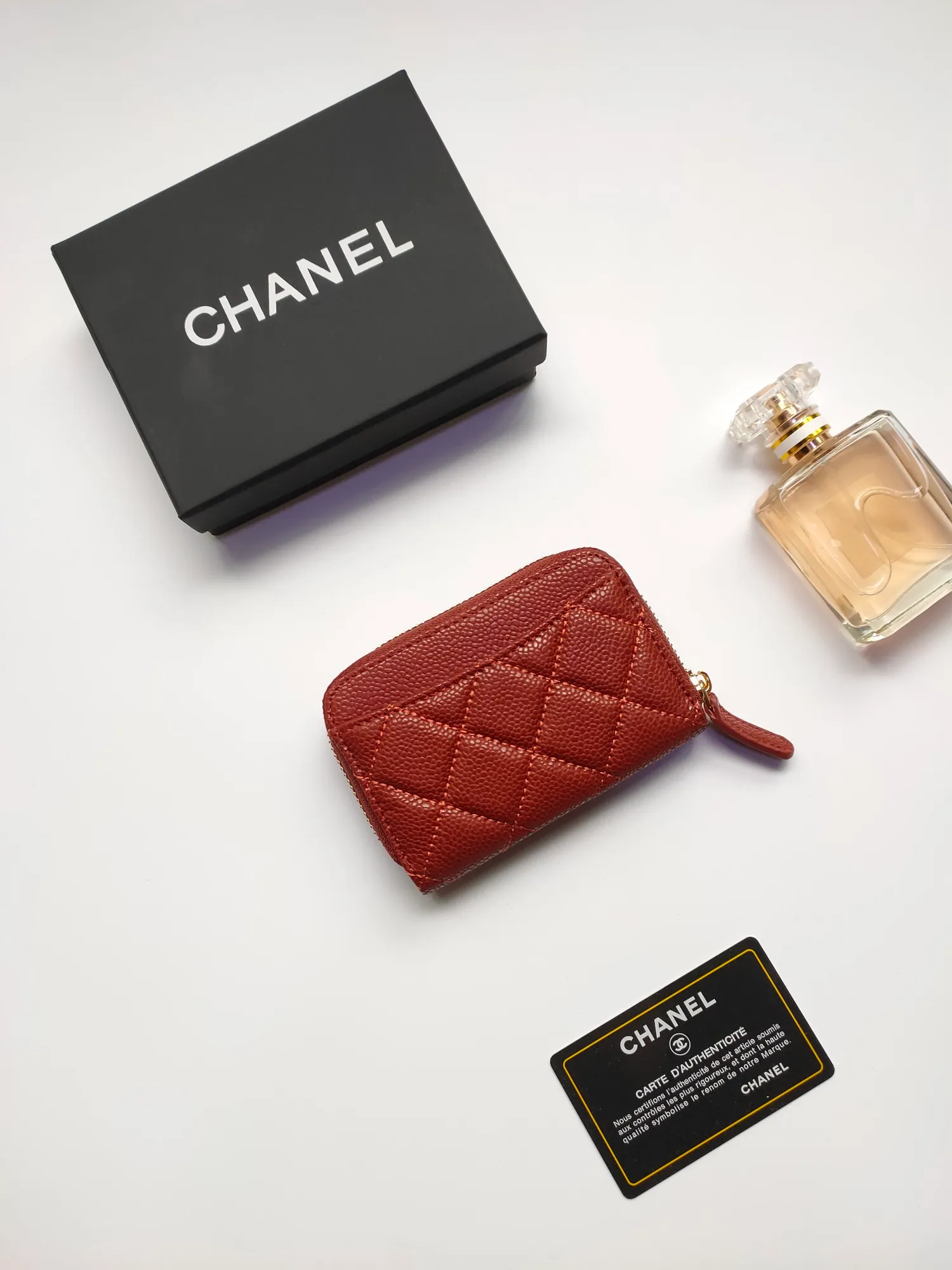 ￥110 Chanel card holder❤Coin purse️❤️Full leather inside and outside. Counter style. Impeccable workmanship details. Adhere to high quality. Style number: AP452 Size: 10x9cm