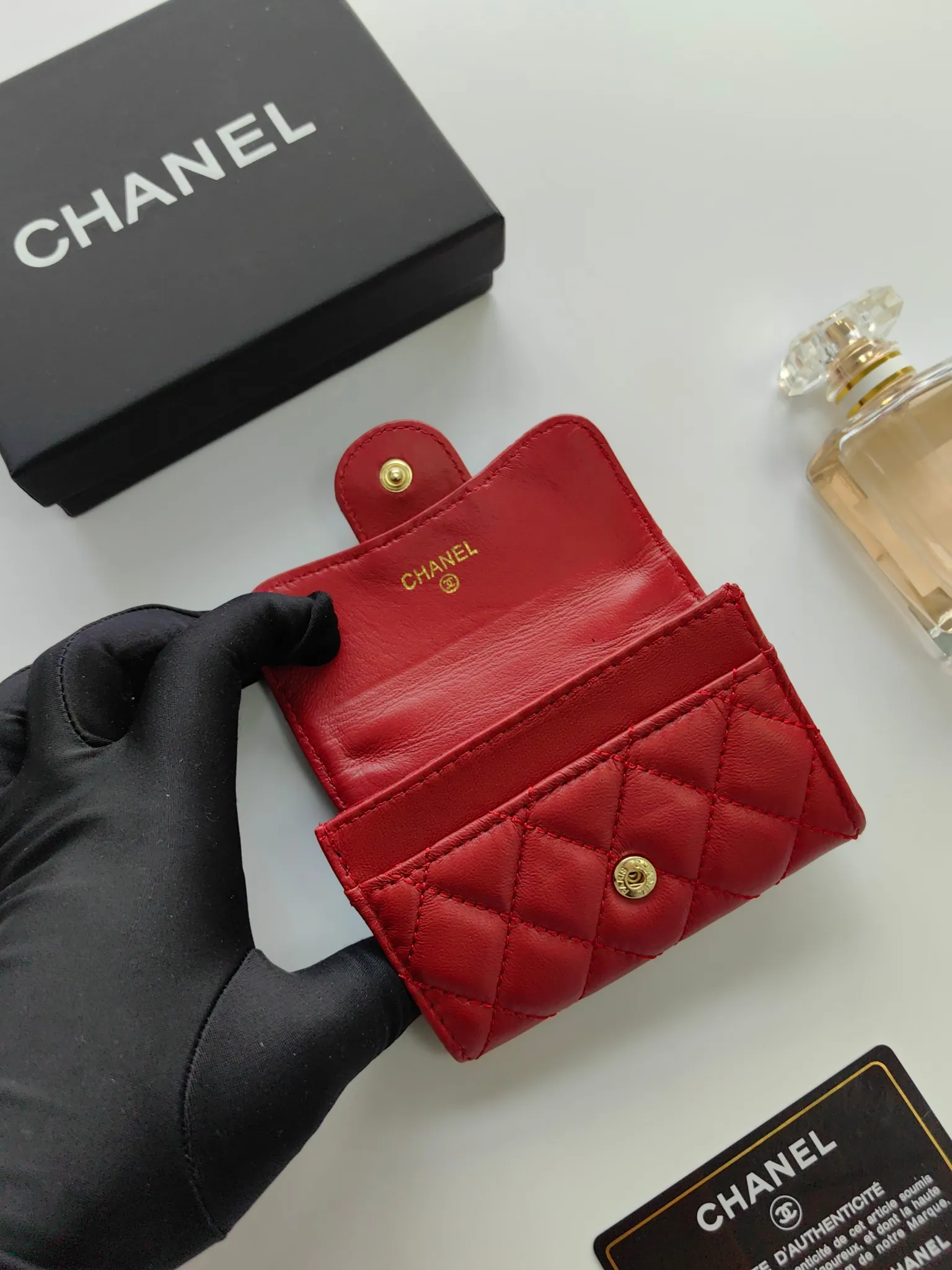 ￥130 CHANEL Chanel classic flap card holder. Imported sheepskin and caviar cowhide, card holder and coin purse integrated, with slip pocket on the back, model number: AP448, size: 7.5 × 11.3 × 2.1 cm