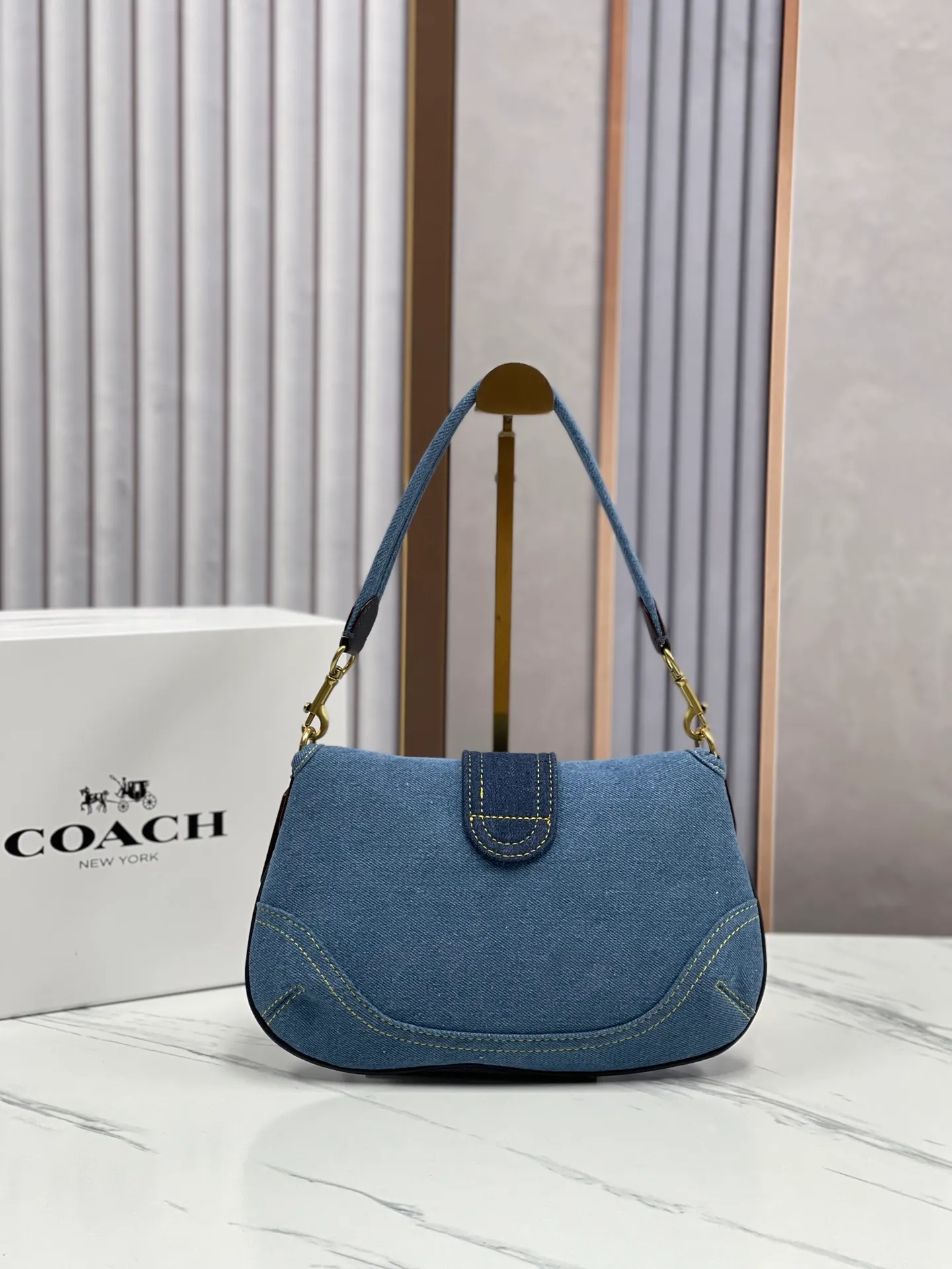 Top original order, batch 480💰Coach/Coach new Soho model CR737 armpit bag. This pea bag looks so good, American retro, a must-have second-hand bag type for hot girls, you are not allowed to miss it. 26×18,