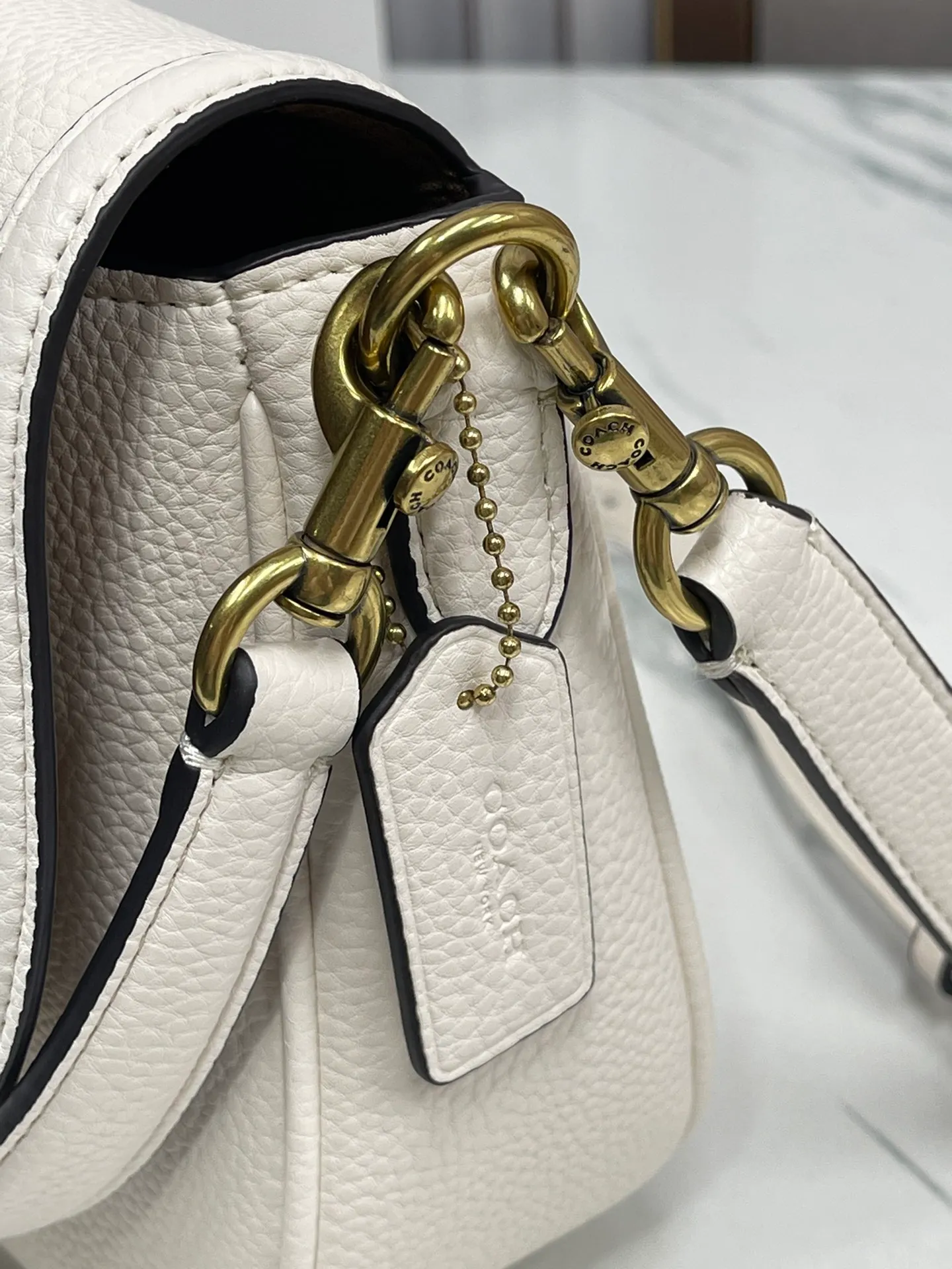 P460💰COACH/Coach new counter synchronization·new product women’s classic logo LEGACY shoulder bag presbyopia, model CU099, size 25.5*18.5*7