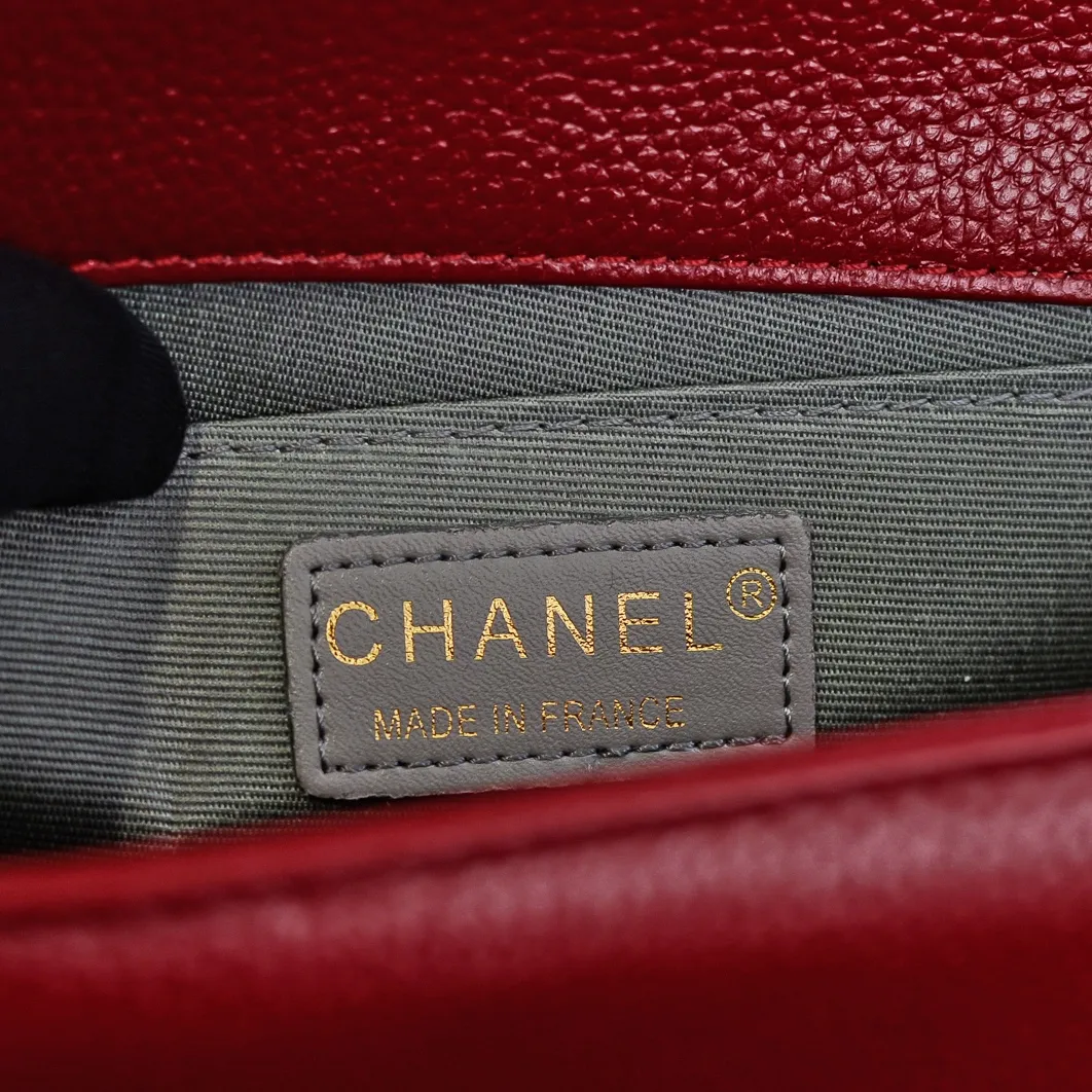 💰460￥ "Full leather inside and out with original hardware" Chanel👑 Using imported first-layer cowhide with lychee pattern [color] [lightning] thickened electroplated hardware accessories🌈The workmanship is comparable to the original order💪The bottom can be pinched and rebounded without trace, absolutely spot-on and real-life, fashionable and durable💪💪High-end quality, no pressure in and out of the drill cabinet💏, size 25*15*8cm Style number: 67086