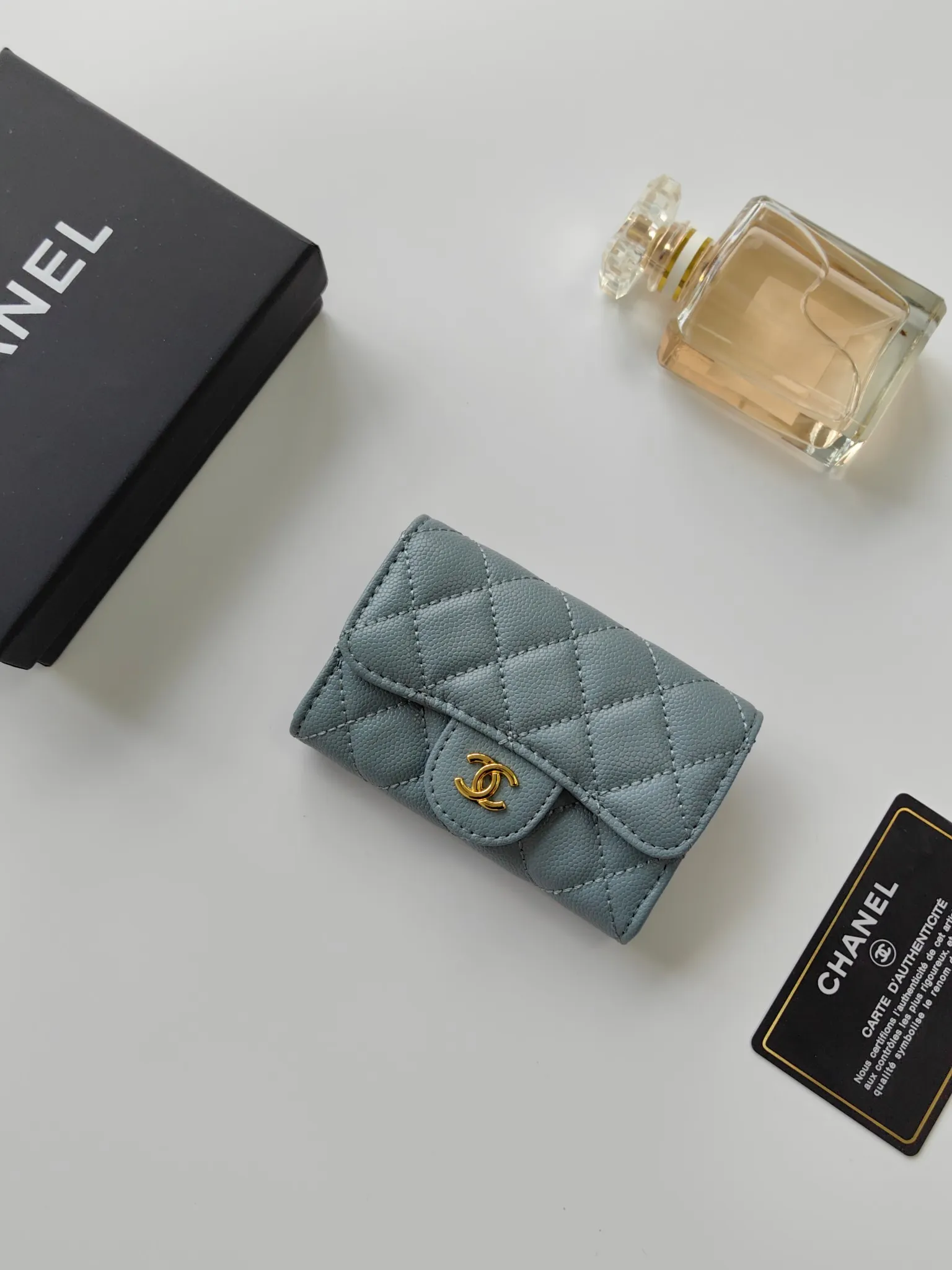 ￥130 CHANEL Chanel classic flap card holder. Imported sheepskin and caviar cowhide, card holder and coin purse integrated, with slip pocket on the back, model number: AP448, size: 7.5 × 11.3 × 2.1 cm