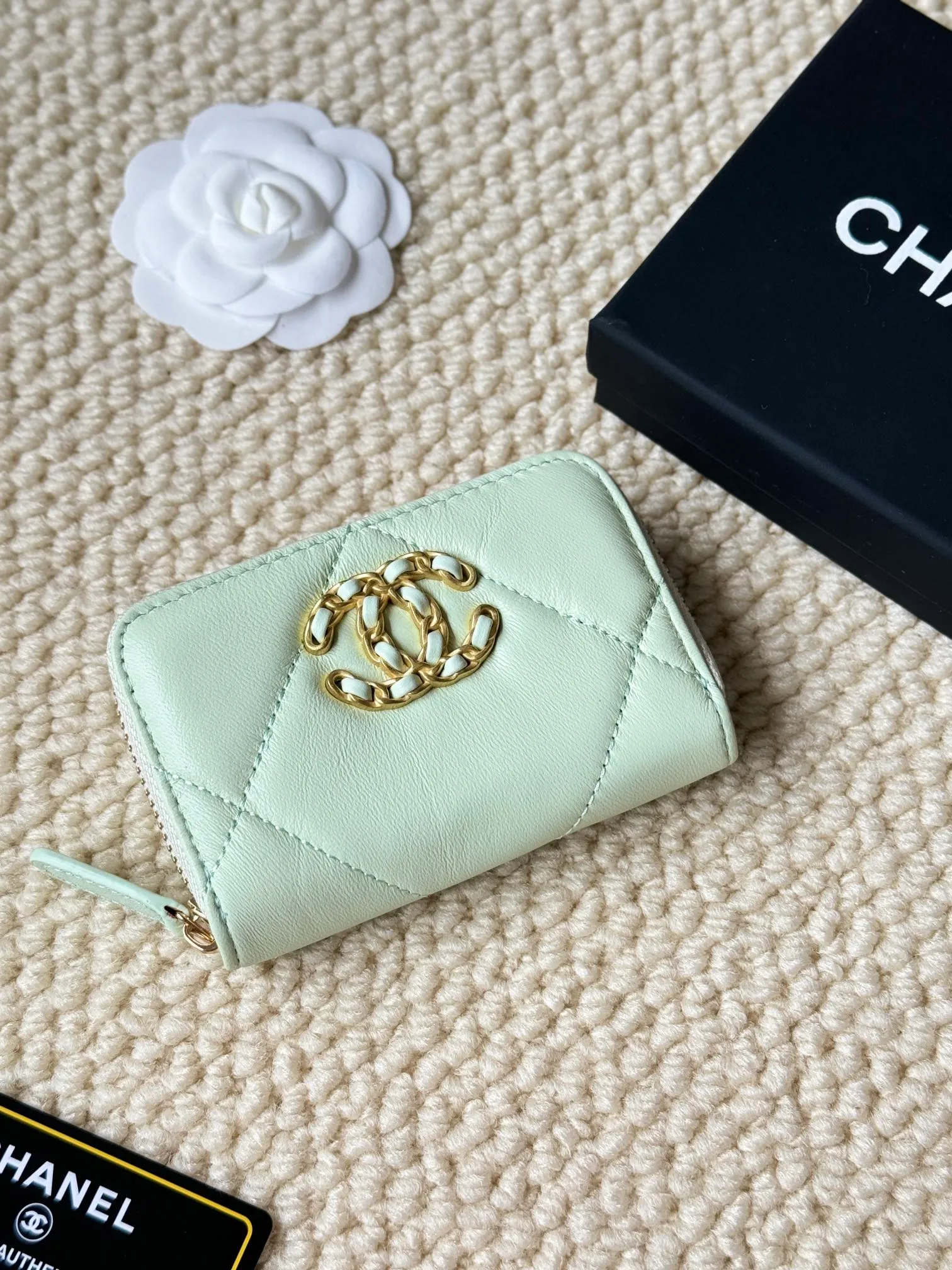 💰130Chanel card holder❤Coin purse️❤️Full leather inside and outside. Counter style. Impeccable workmanship details. Adhere to high quality. Style number: P1920 Size: 11.5x8cm