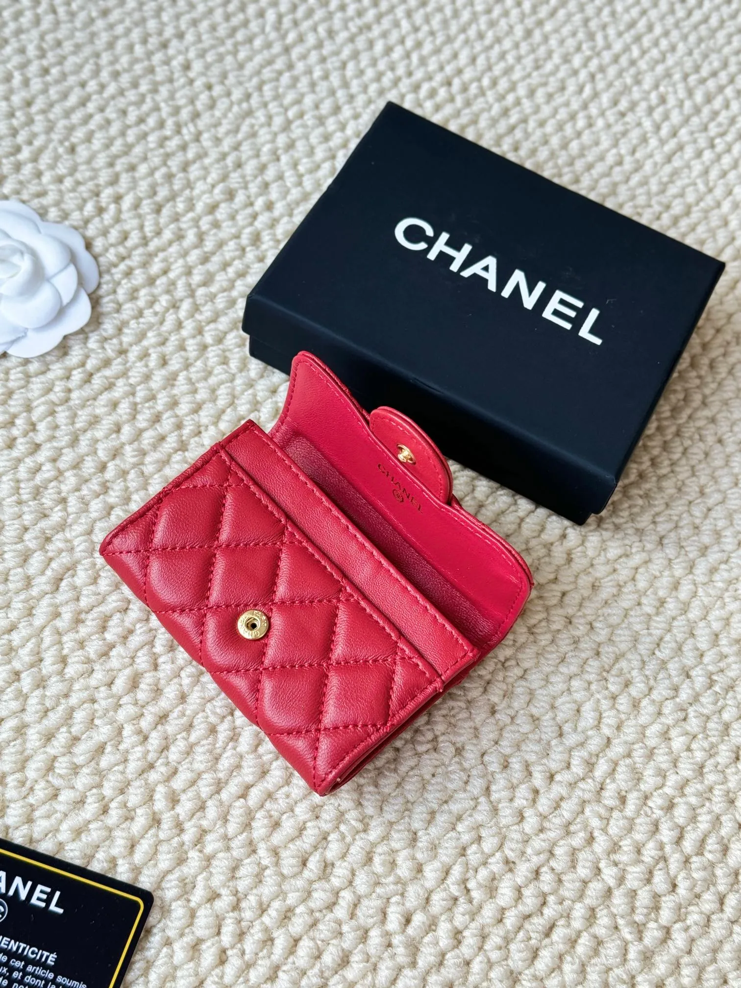 💰120 chanel lambskin model number: AP458 The most classic card holder, coin purse, Chanel classic flap card holder. Sheepskin series card holder and coin purse in one, with slip pocket on the back. Size: 7.5 × 11.3 × 2.1 cm