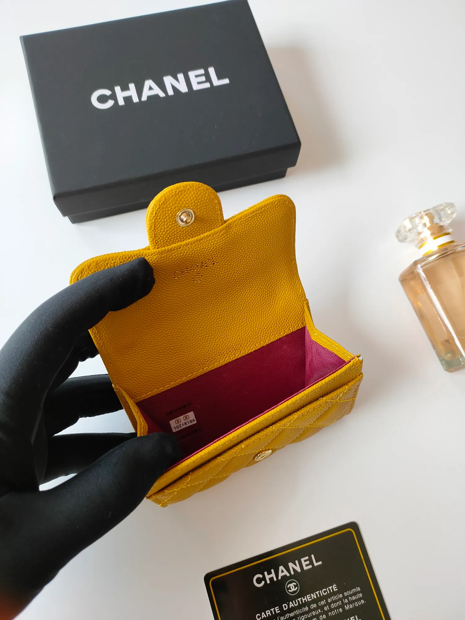 ￥110 CHANEL Chanel classic flap card holder. Imported sheepskin and caviar cowhide, card holder and coin purse integrated, with slip pocket on the back, model number: AP448, size: 7.5 × 11.3 × 2.1 cm