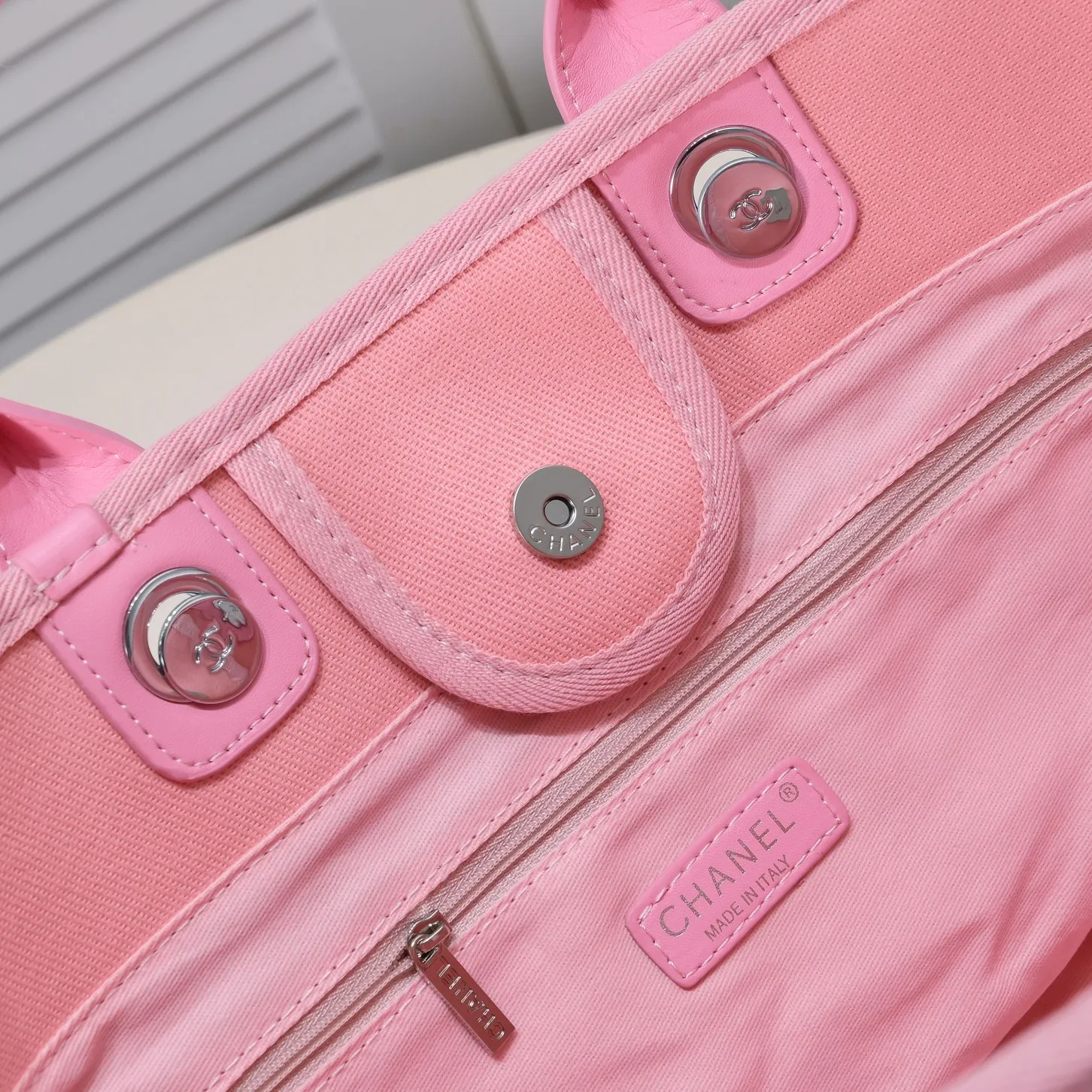 💰420￥Pink👑Chanel 2023 new beach bag denim bag🎉🎉Women's shoulder portable shopping bag large capacity mommy fashion simple chain bag✅✅✅👍👍 Style number: 67178-8 Size: top width 48/bottom width 38/height 30/thickness 14 cm