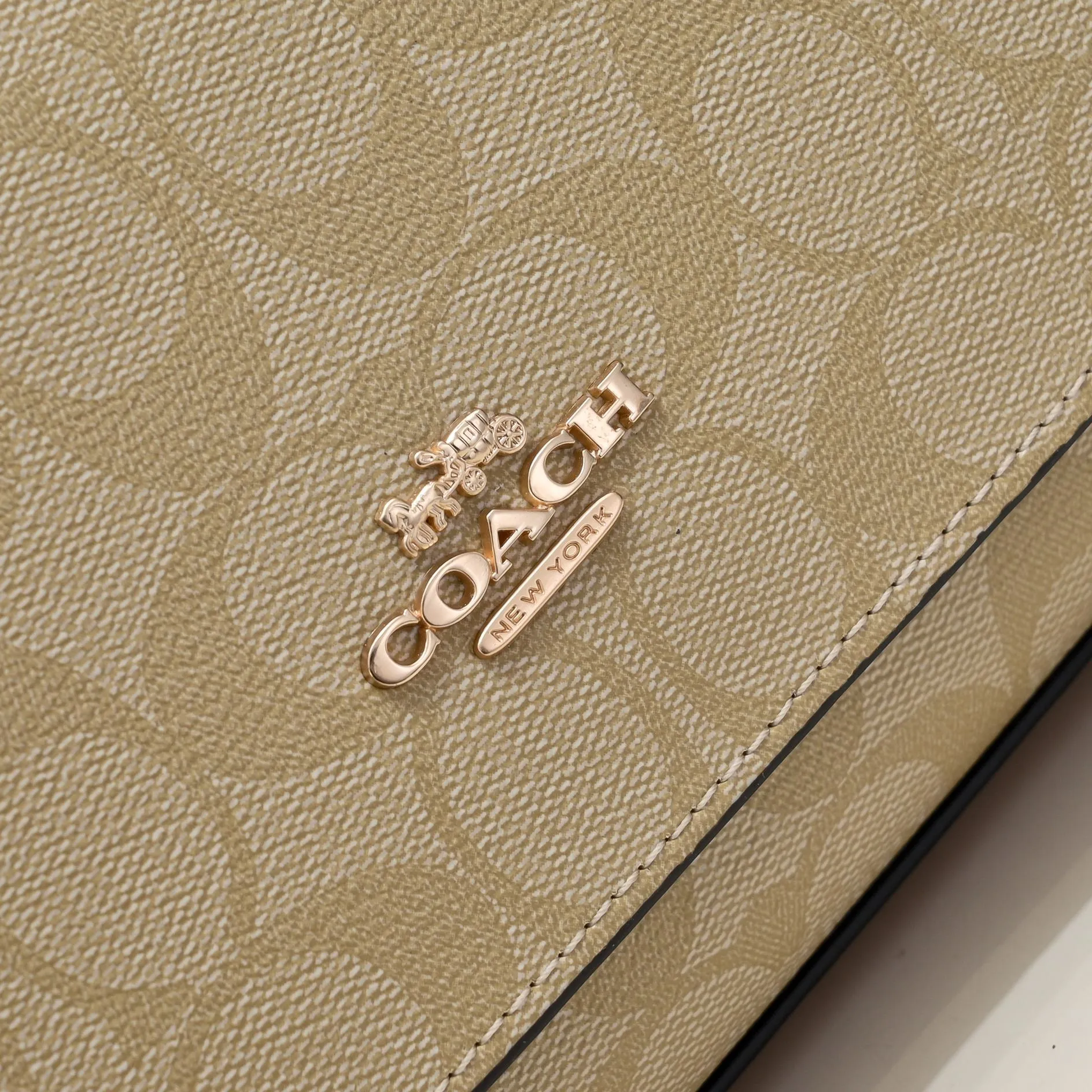 Style number CP66 Size: 21.5*13*5cm