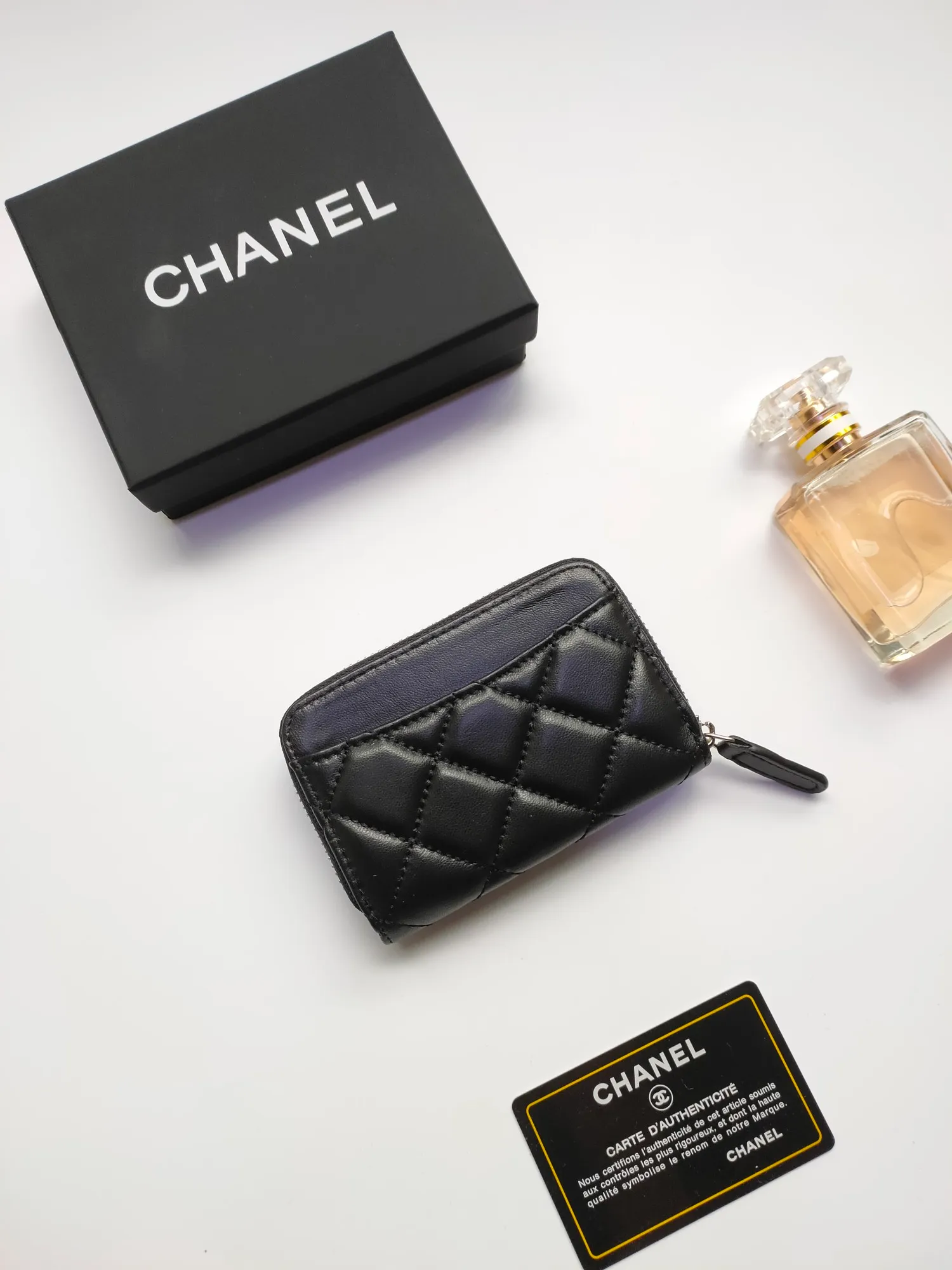 ￥110 Chanel card holder❤Coin purse️❤️Full leather inside and outside. Counter style. Impeccable workmanship details. Adhere to high quality. Style number: AP452 Size: 10x9cm