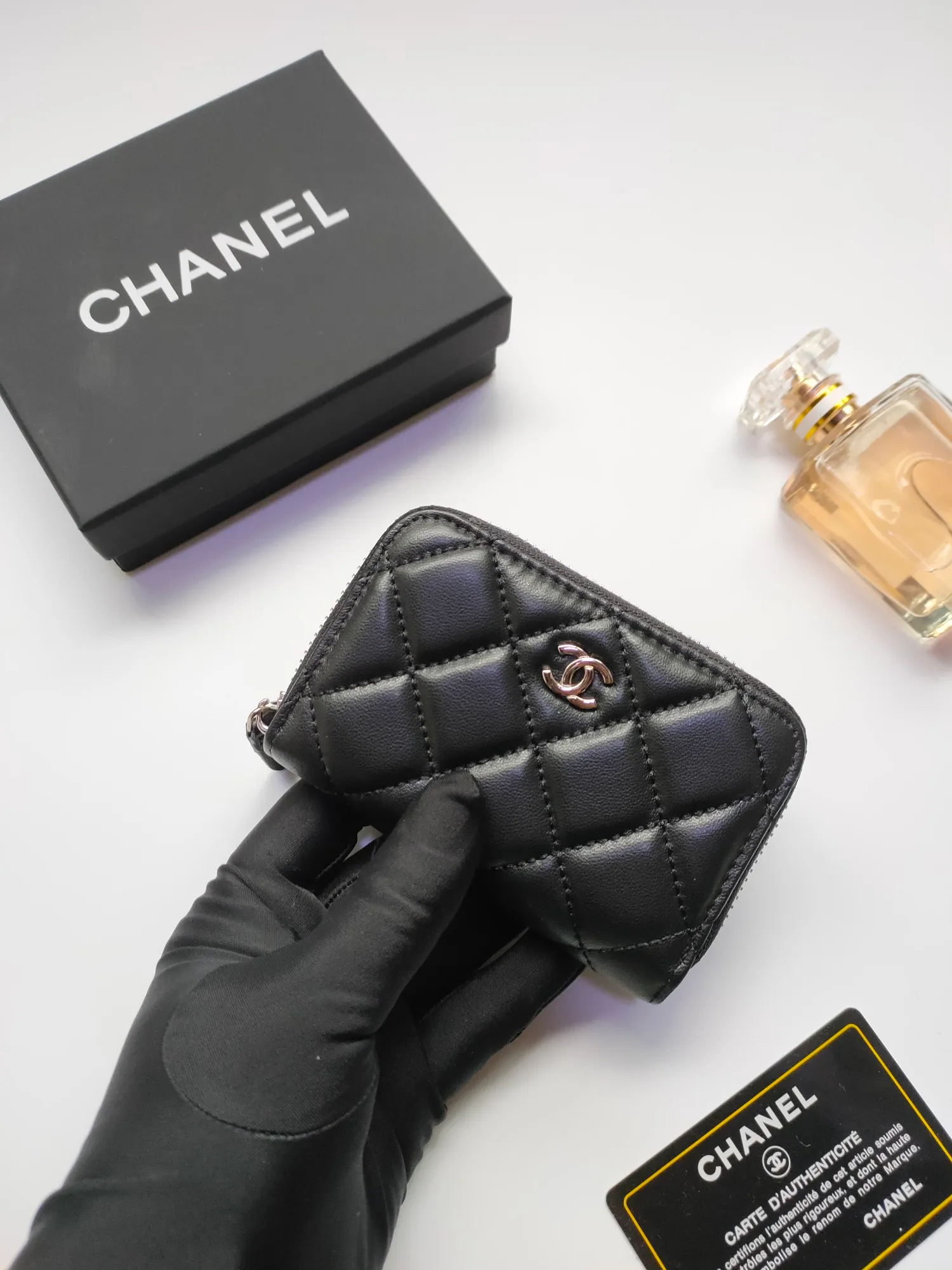￥110 Chanel card holder❤Coin purse️❤️Full leather inside and outside. Counter style. Impeccable workmanship details. Adhere to high quality. Style number: AP452 Size: 10x9cm
