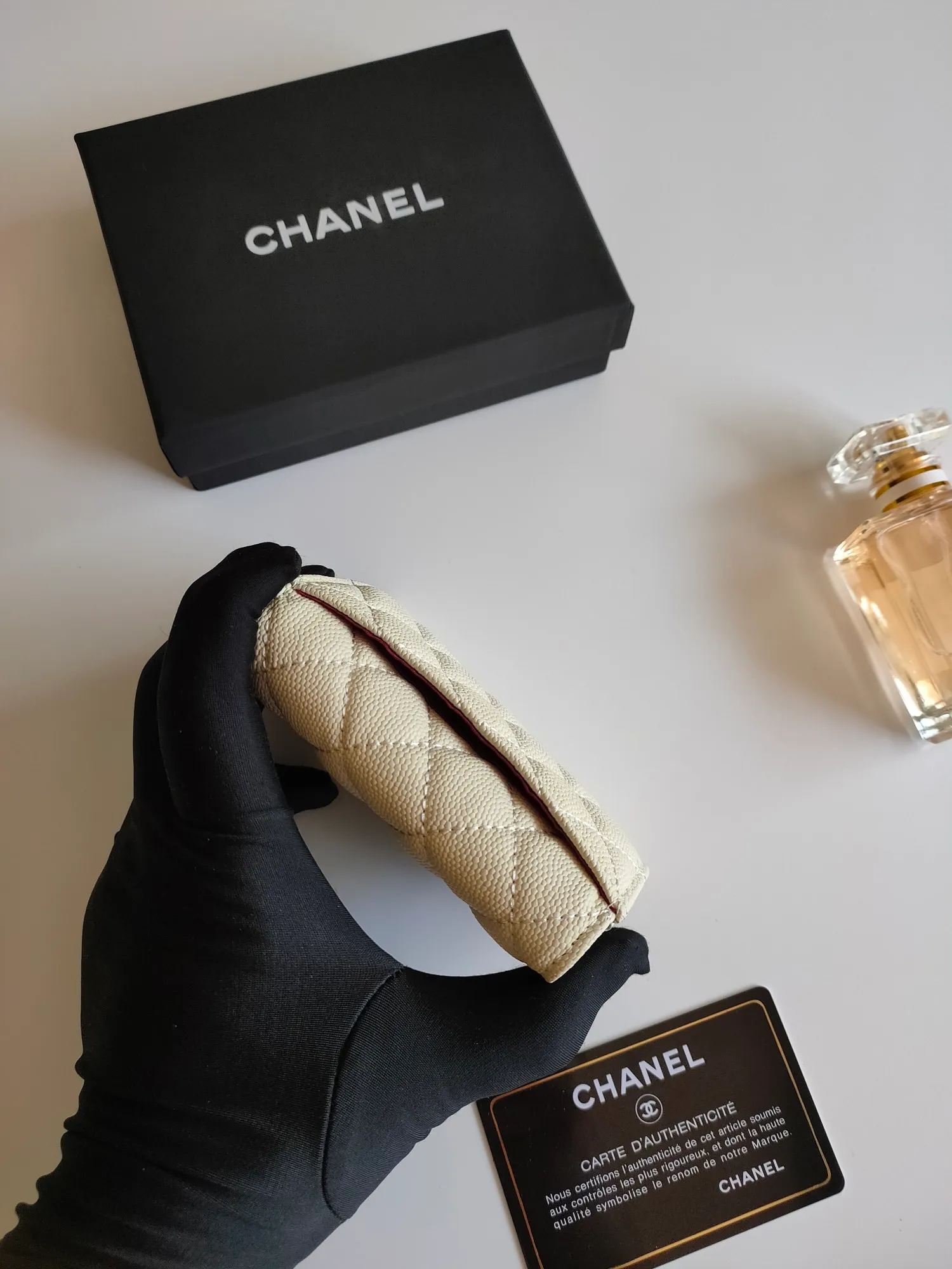 ￥110 CHANEL Chanel classic flap card holder. Imported sheepskin and caviar cowhide, card holder and coin purse integrated, with slip pocket on the back, model number: AP448, size: 7.5 × 11.3 × 2.1 cm
