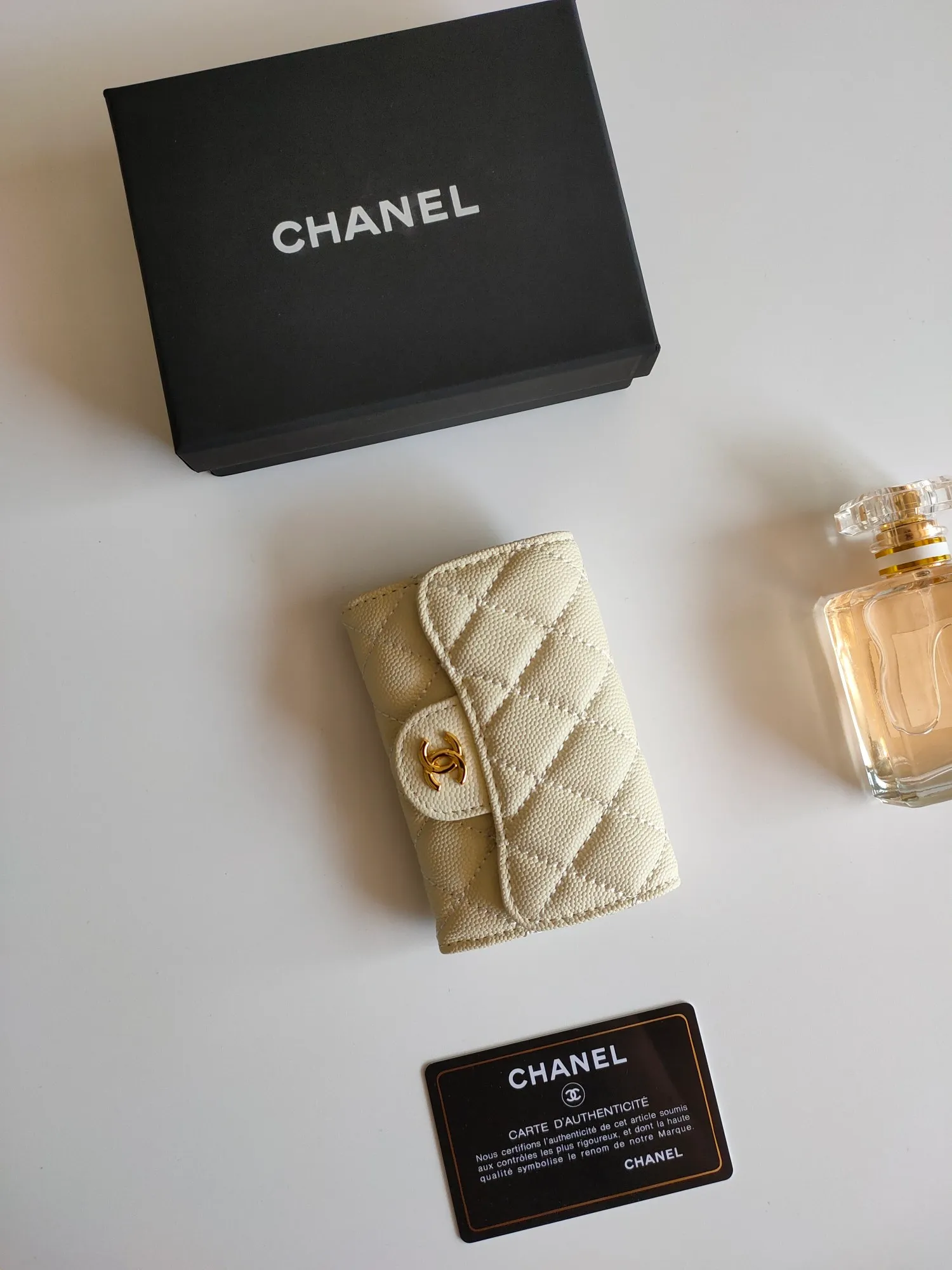 ￥110 CHANEL Chanel classic flap card holder. Imported sheepskin and caviar cowhide, card holder and coin purse integrated, with slip pocket on the back, model number: AP448, size: 7.5 × 11.3 × 2.1 cm