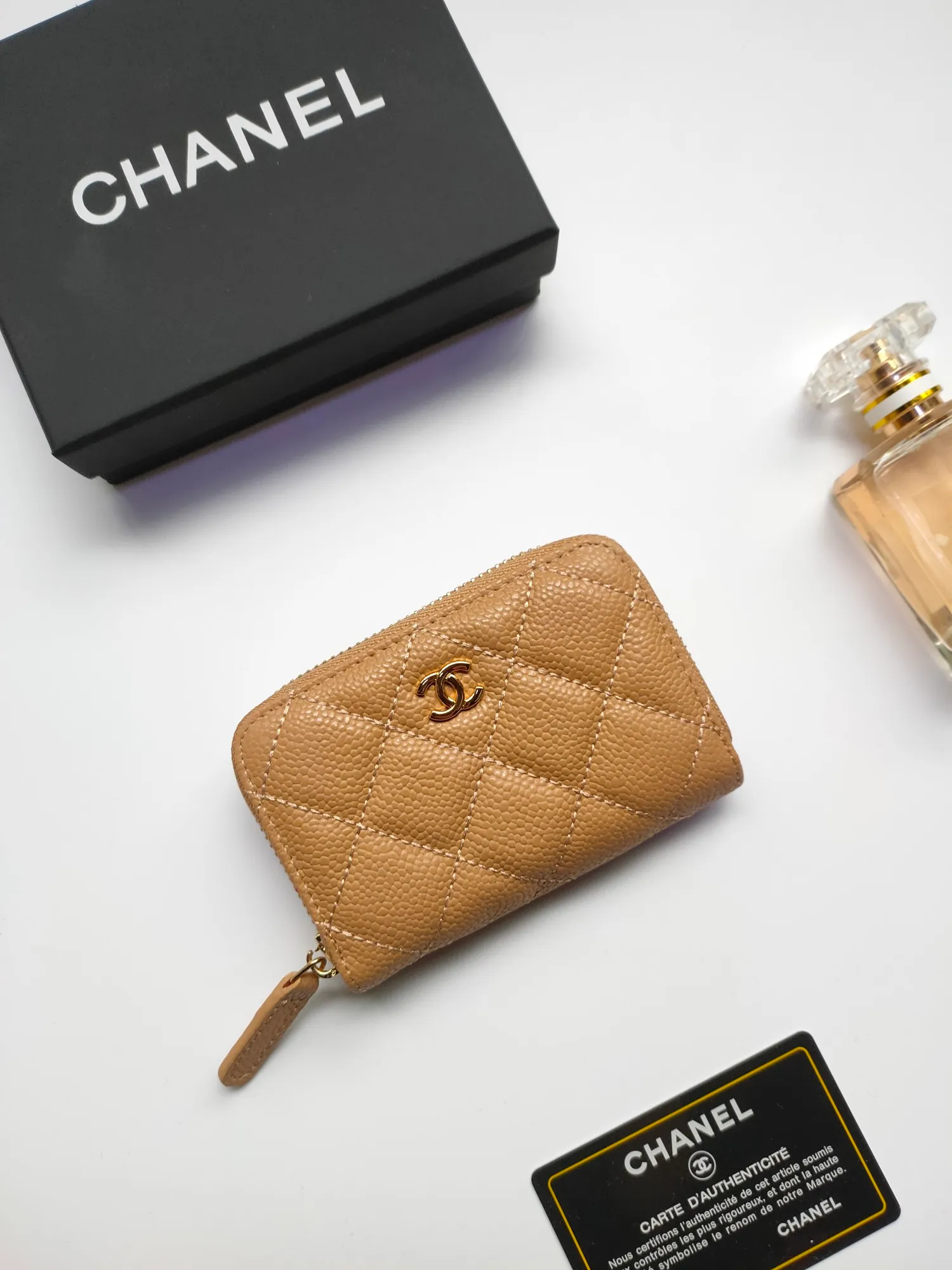 ￥110 Chanel card holder❤Coin purse️❤️Full leather inside and outside. Counter style. Impeccable workmanship details. Adhere to high quality. Style number: AP452 Size: 10x9cm