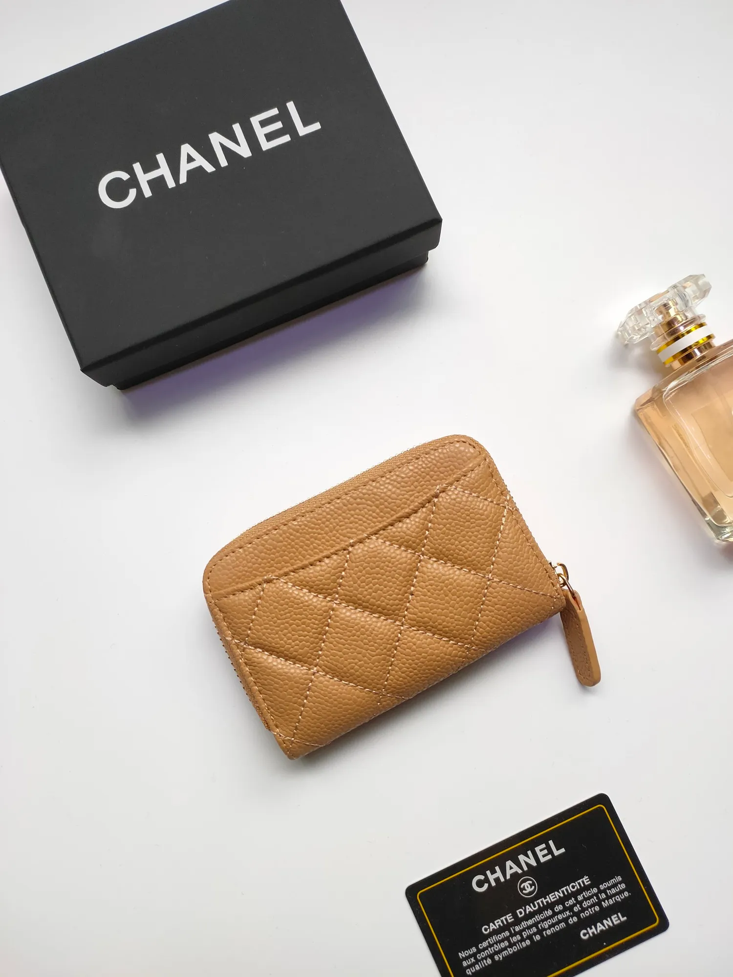 ￥110 Chanel card holder❤Coin purse️❤️Full leather inside and outside. Counter style. Impeccable workmanship details. Adhere to high quality. Style number: AP452 Size: 10x9cm