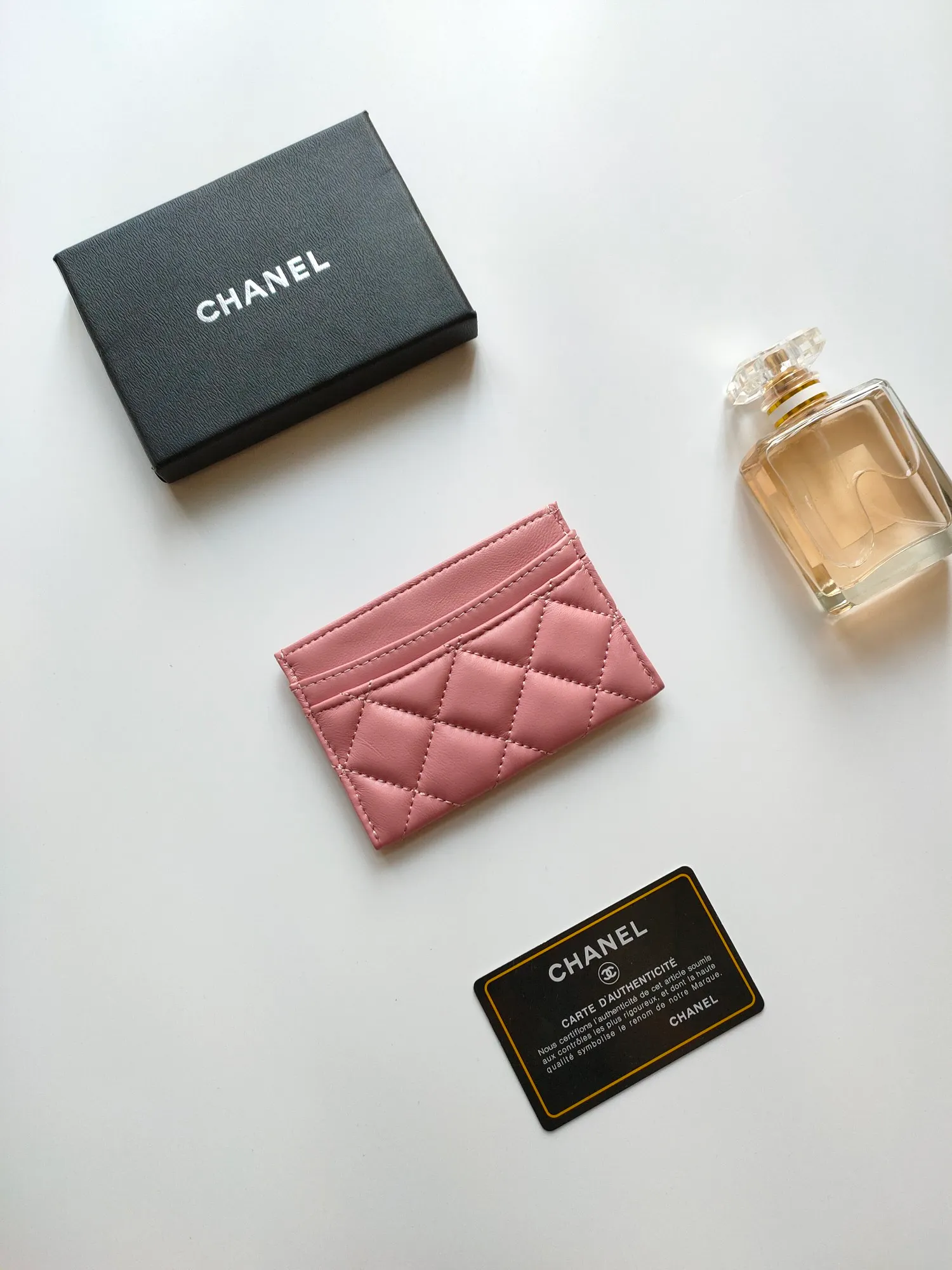 💰90 CHANEL Chanel counter style classic card holder👍Model number: AP446 Size: 7.5×11.2×0.5cm Sheepskin inside and outside😍😍Fine workmanship and high-end quality