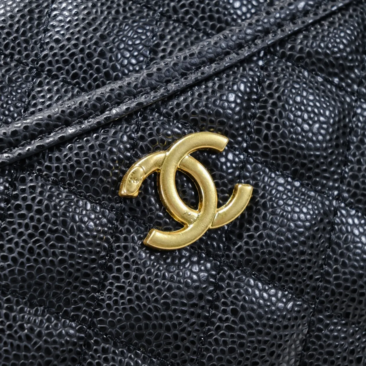 💰420￥Official website Chanel, caviar handle letter bag double c camera chain crossbody bag shipped in large quantities, style number: 9081 size: 20*9*15cm