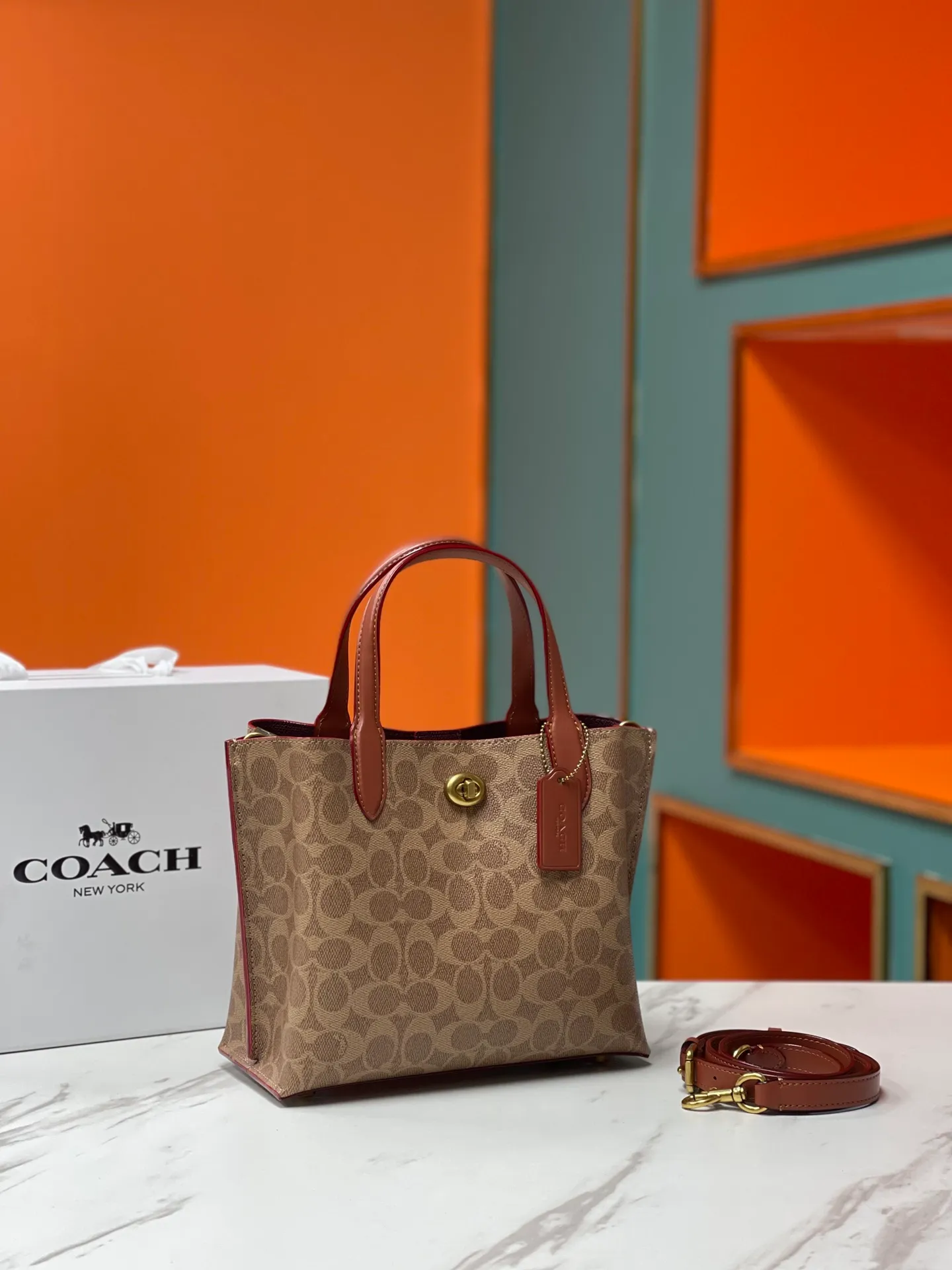 Top original order batch 420💰 coach/Coach new counter model new willow tote24 portable crossbody bag, c8562, mini, size 24.20.10,