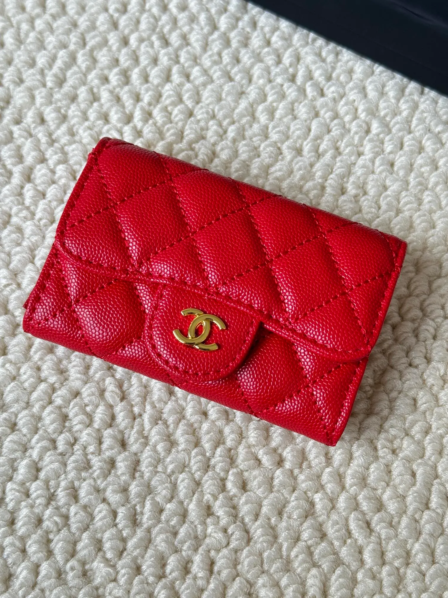 💰120 Style number: AP458 chanel's most classic card holder, coin purse, Chanel classic flap card holder. Caviar cowhide, card holder and coin purse in one, with slip pocket on the back. Size: 7.5 × 11.3 × 2.1 cm