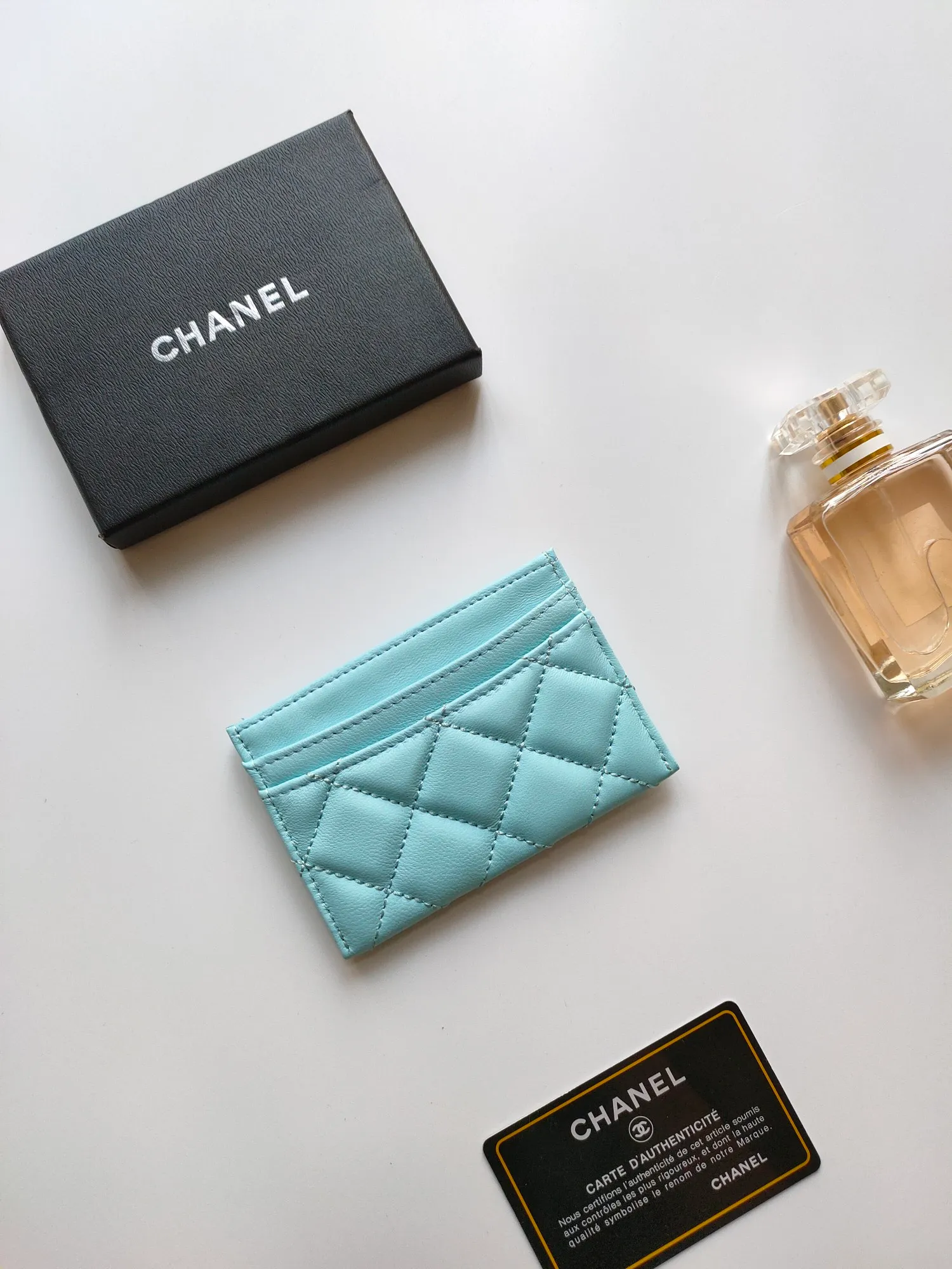 💰90 CHANEL Chanel counter style classic card holder👍Model number: AP446 Size: 7.5×11.2×0.5cm Sheepskin inside and outside😍😍Fine workmanship and high-end quality
